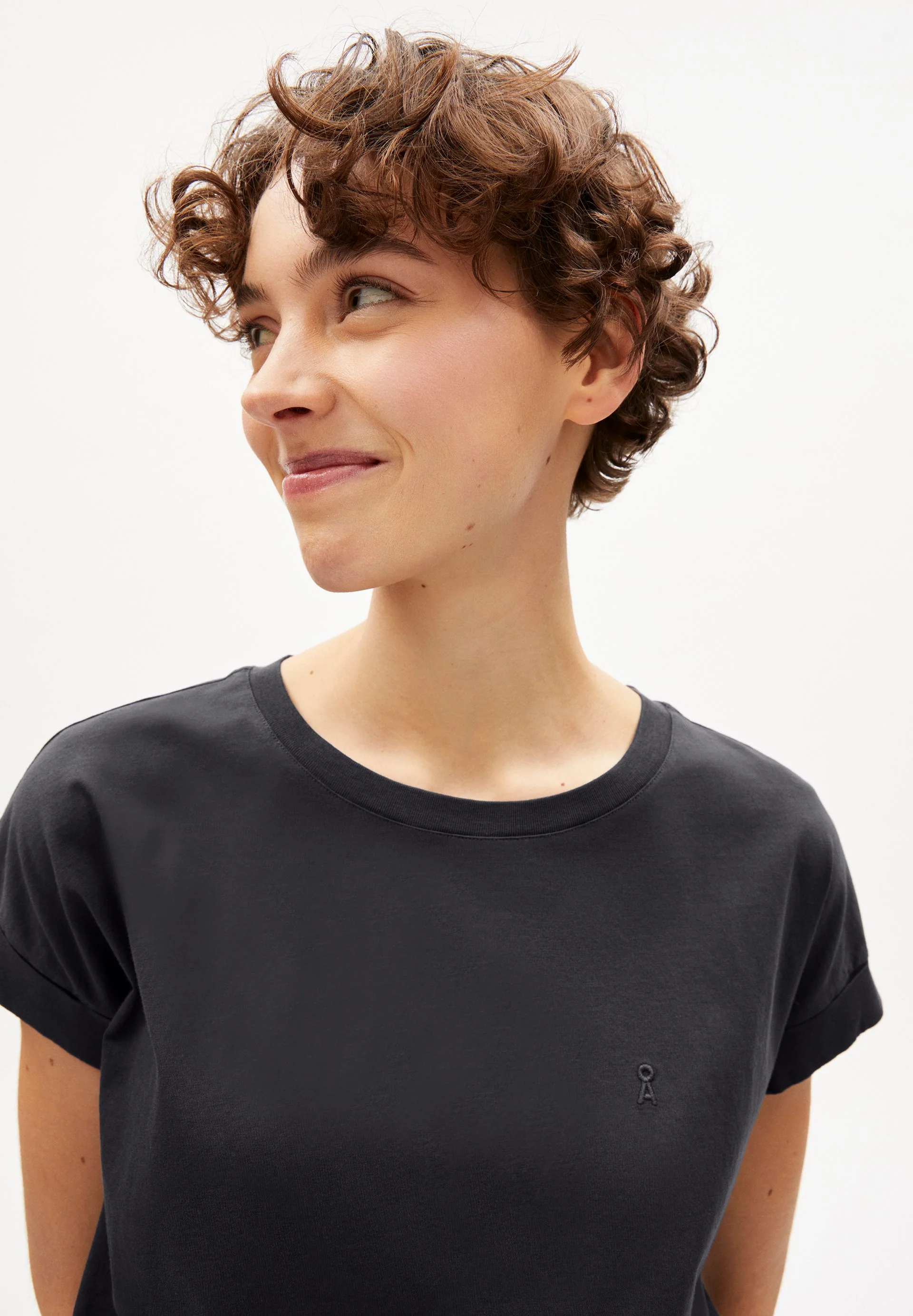 IDAARA T-SHIRT | graphite - Image 3