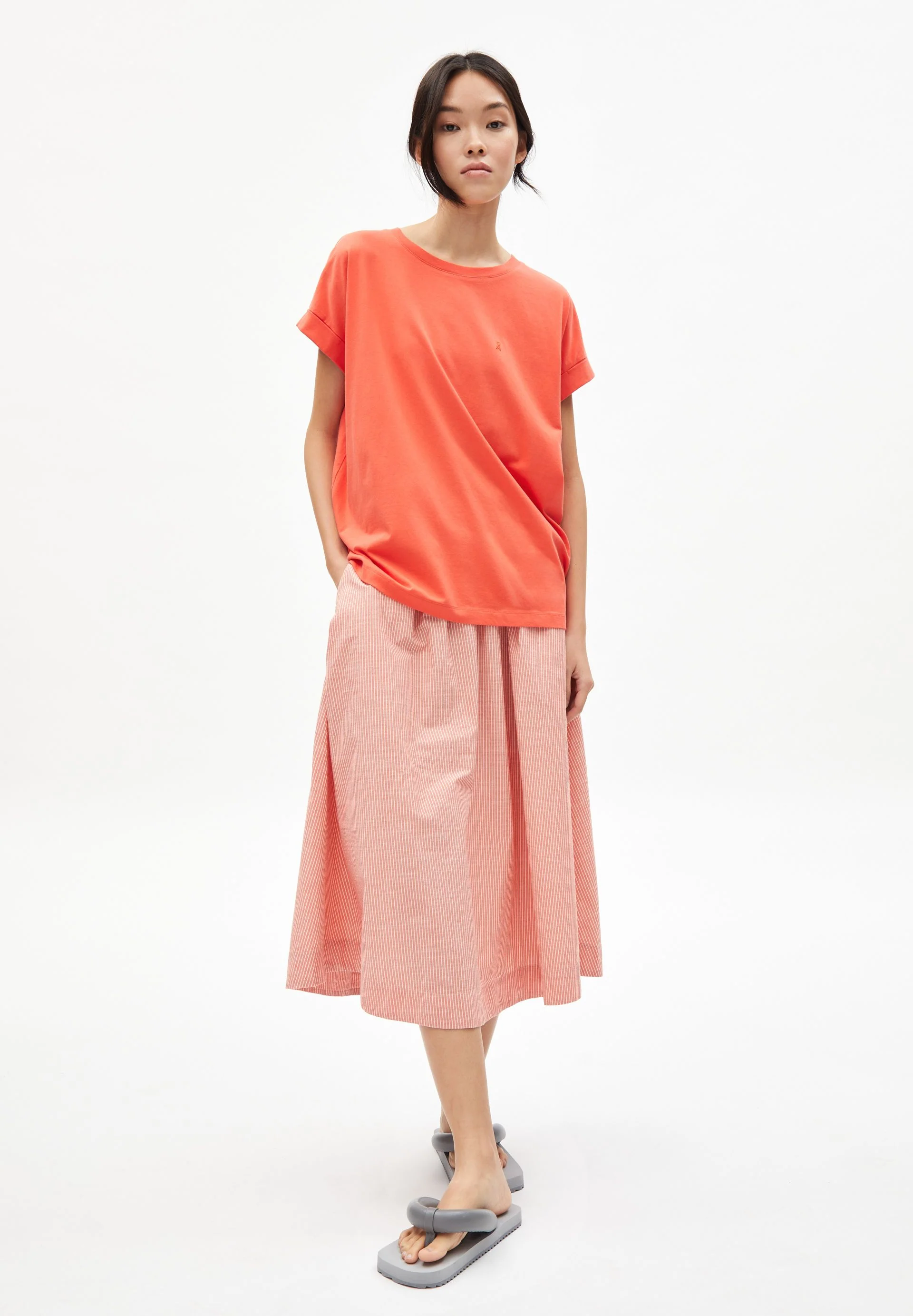 IDAARA T-SHIRT | hibiscus - Image 5