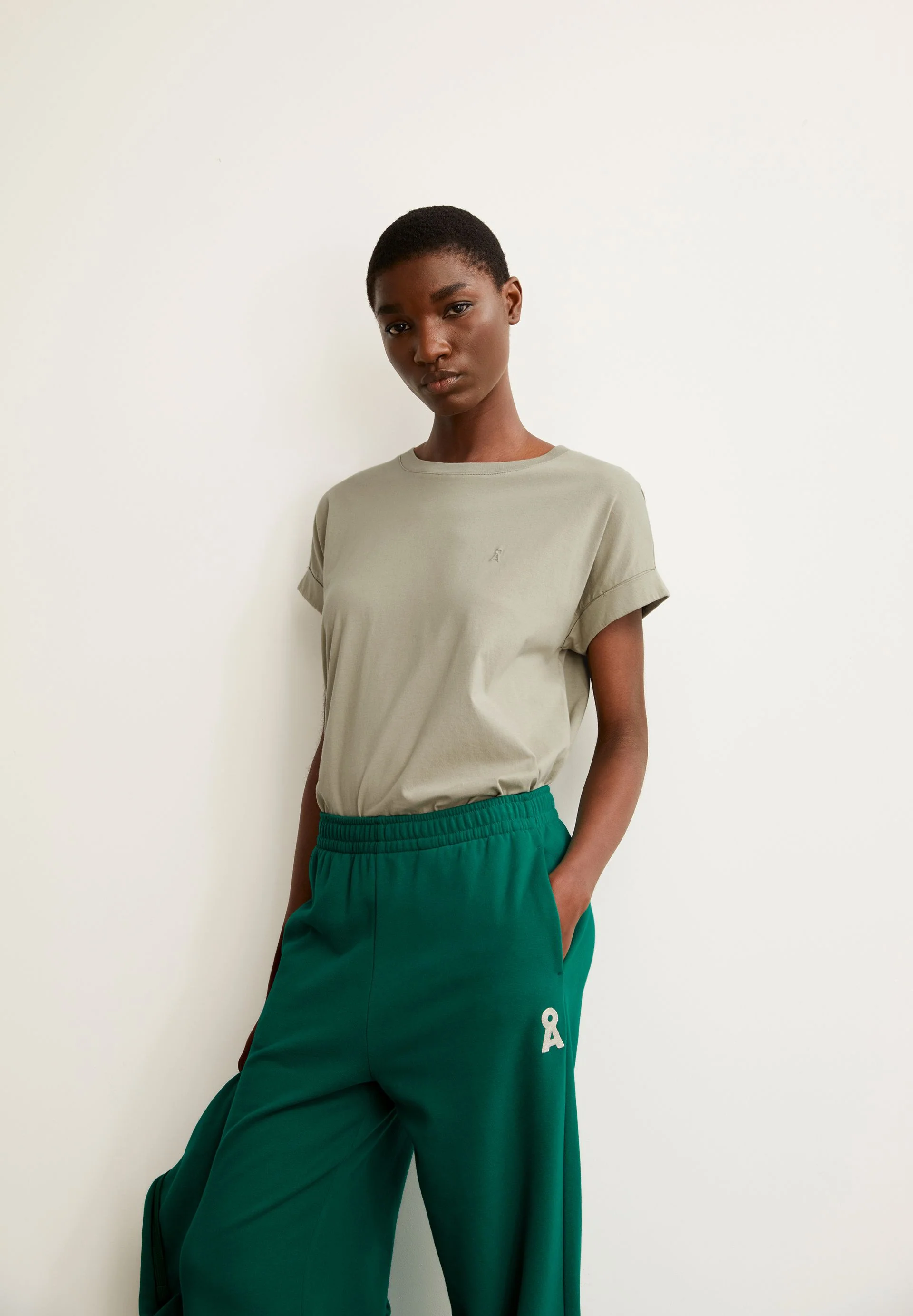 IDAARA T-SHIRT | light sage - Image 4