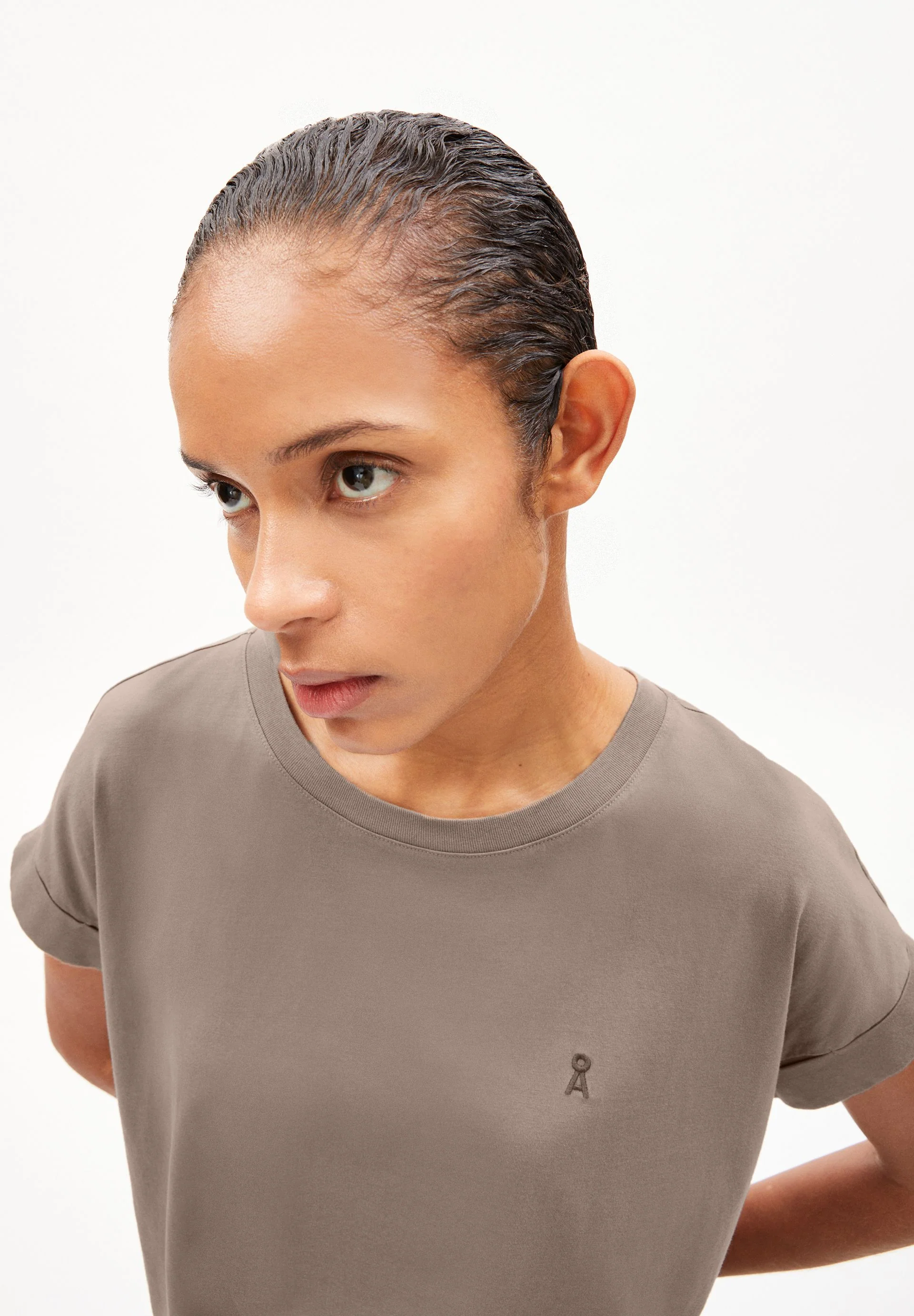 IDAARA T-SHIRT | muddy water - Image 3