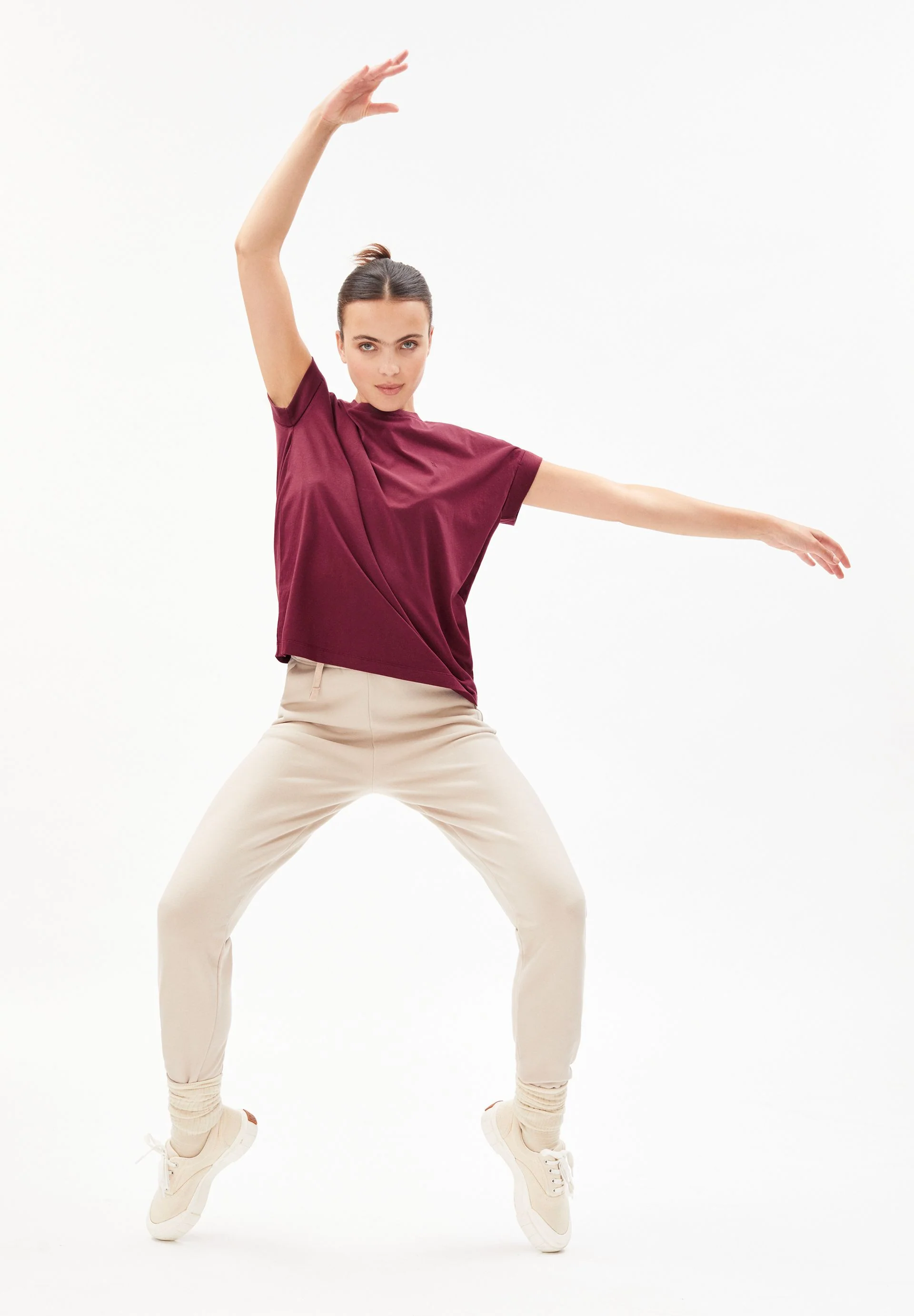 IDAARA T-SHIRT | ruby red - Image 3