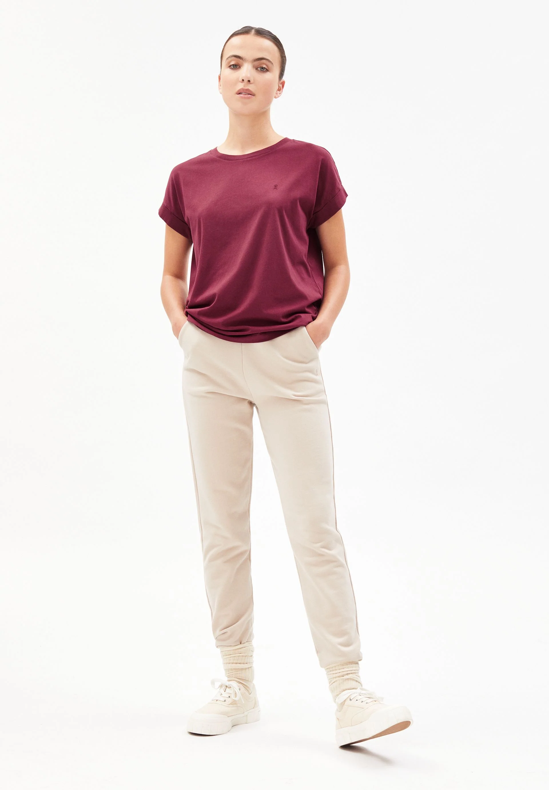 IDAARA T-SHIRT | ruby red - Image 4