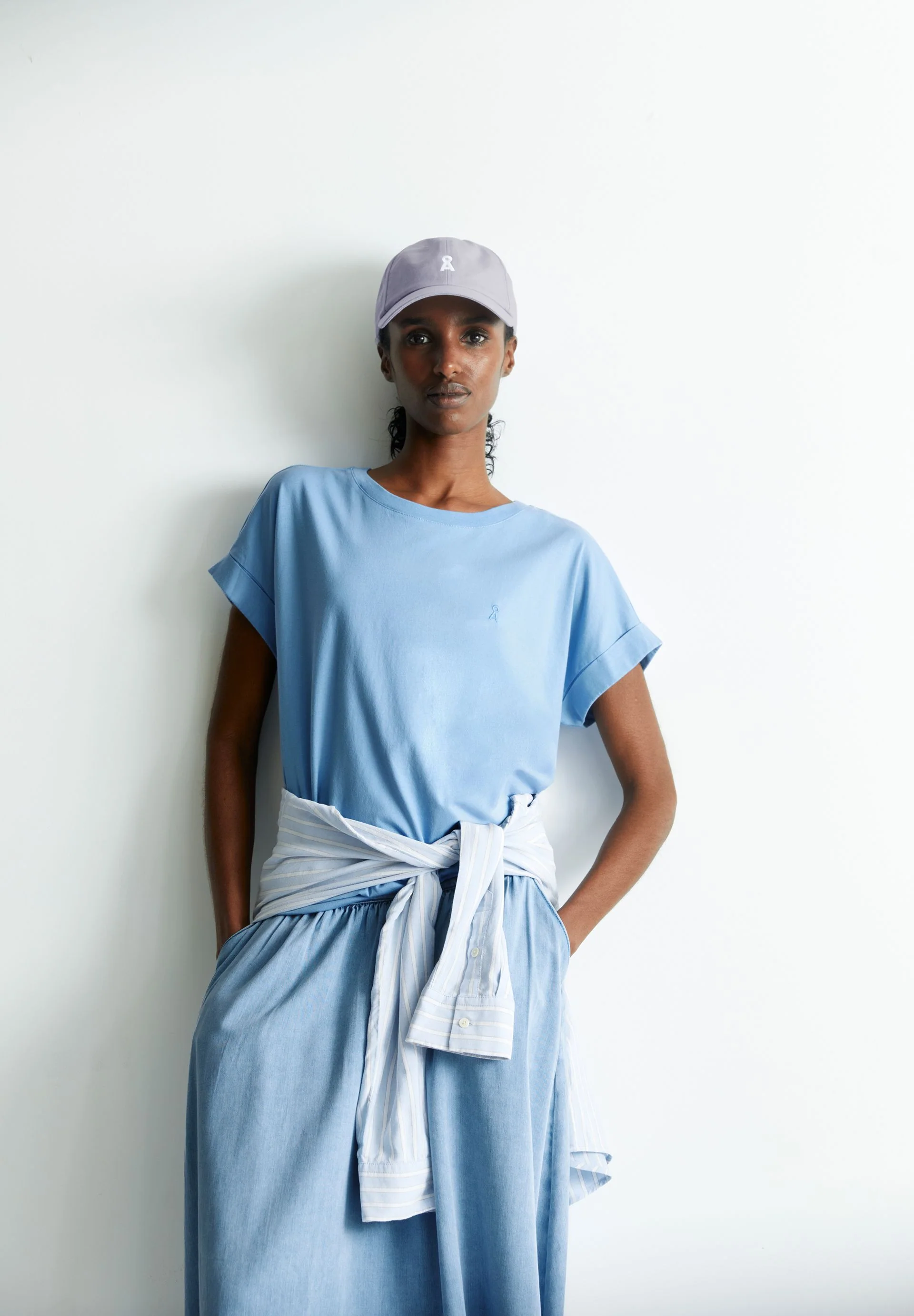 IDAARA T-SHIRT | silky blue - Image 4