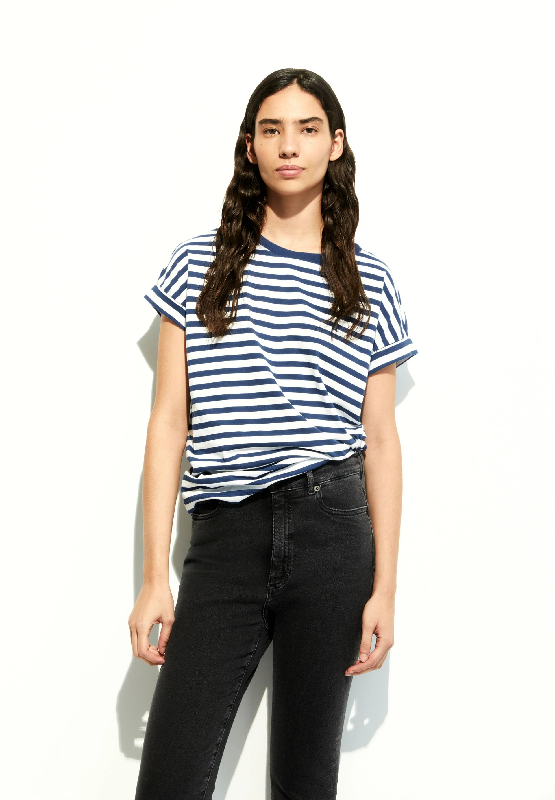 IDAARA GESTREIFTES T-SHIRT | white-faded indigo - Image 4