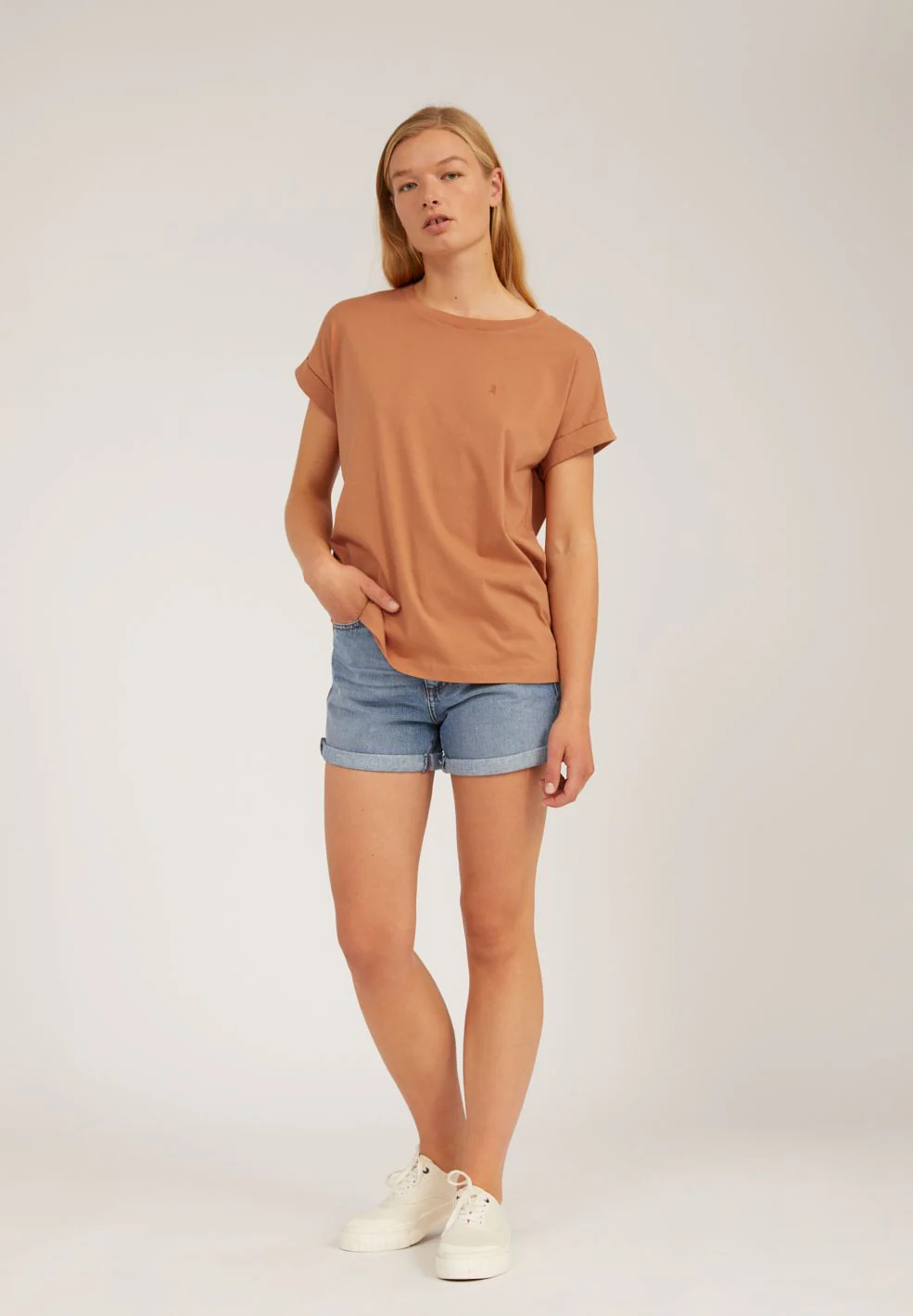 IDAARA T-SHIRT | toasted hazel - Image 4