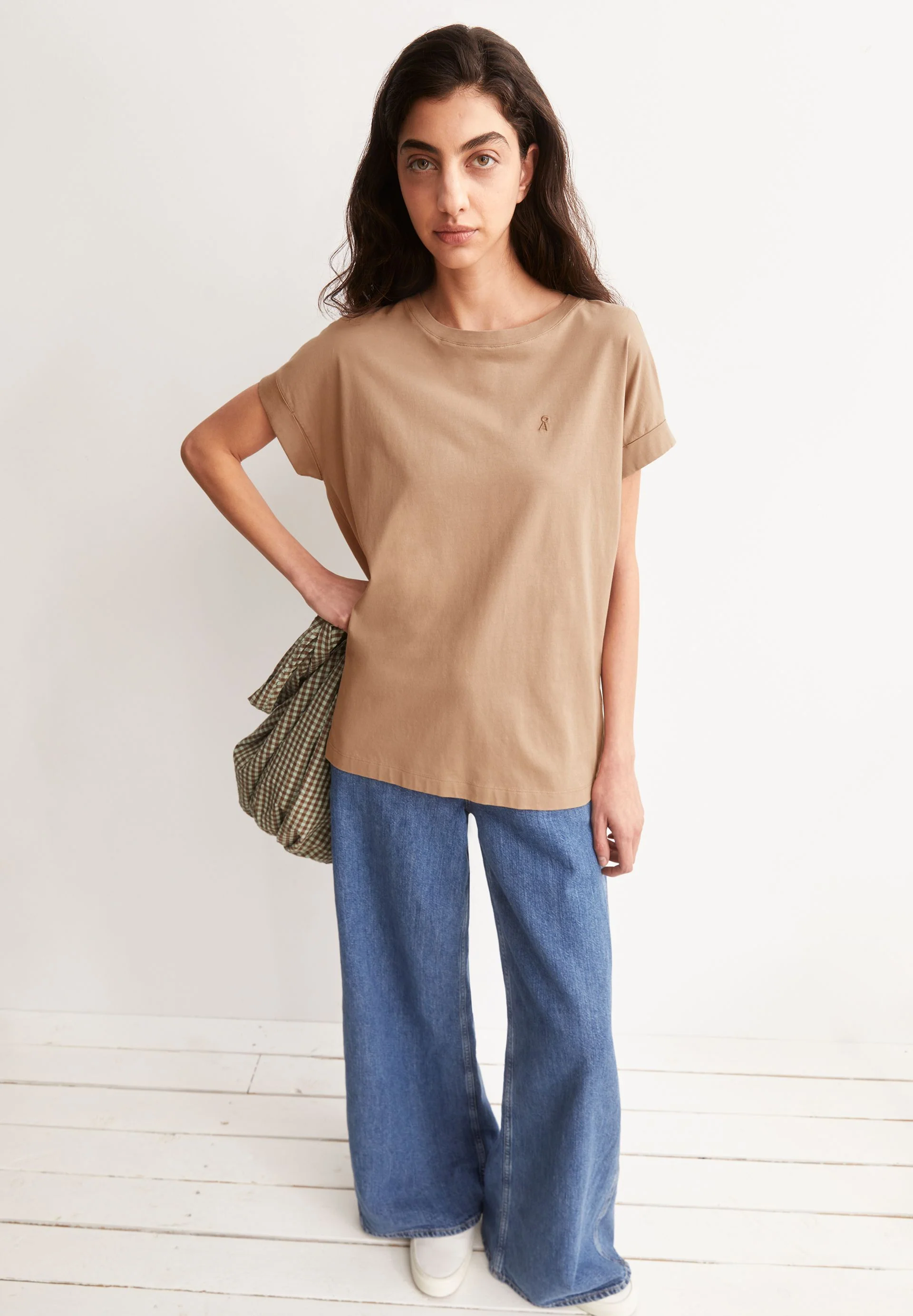 IDAARA T-SHIRT | true camel - Image 4
