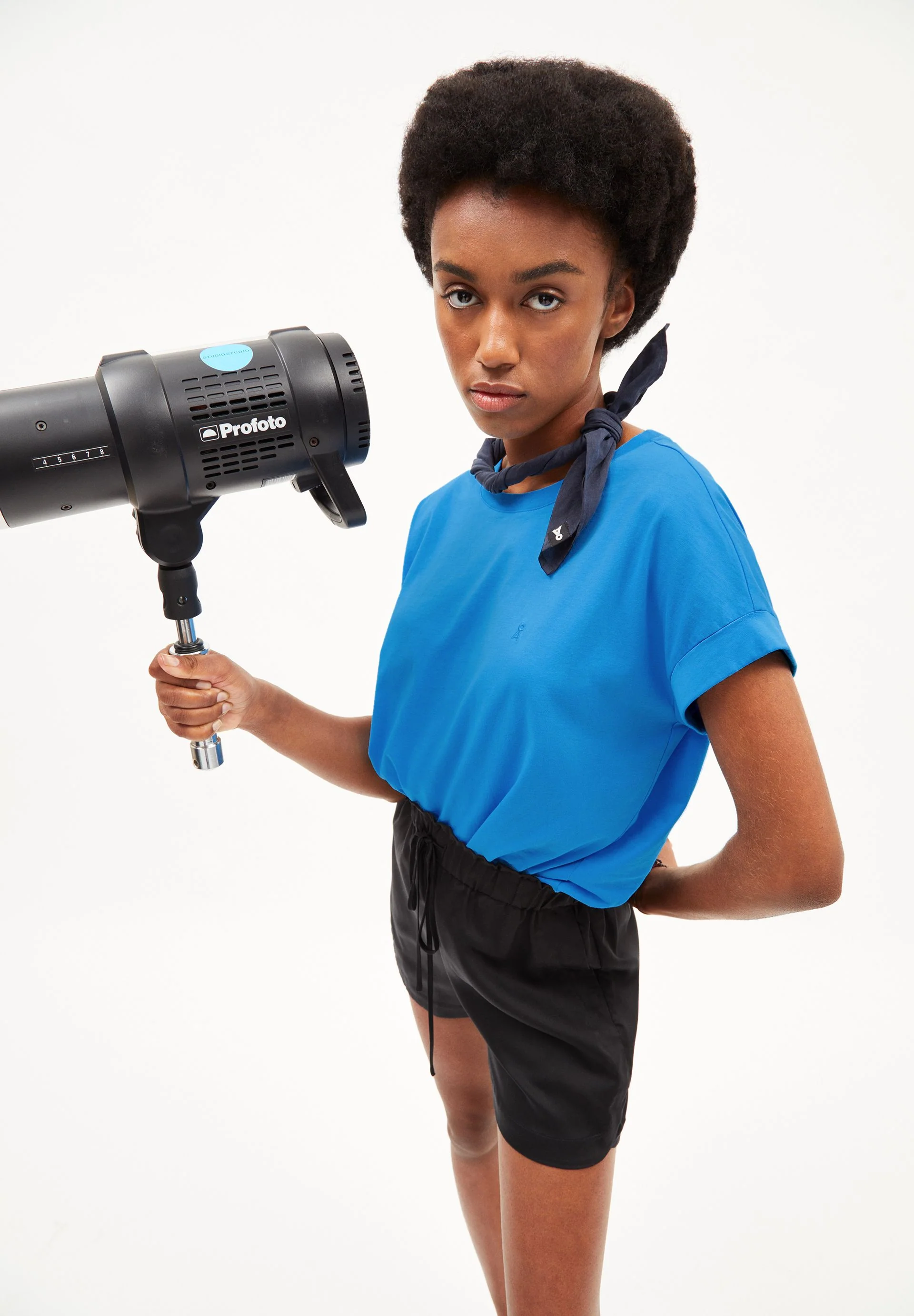 IDAARA T-SHIRT | warm blue - Image 4