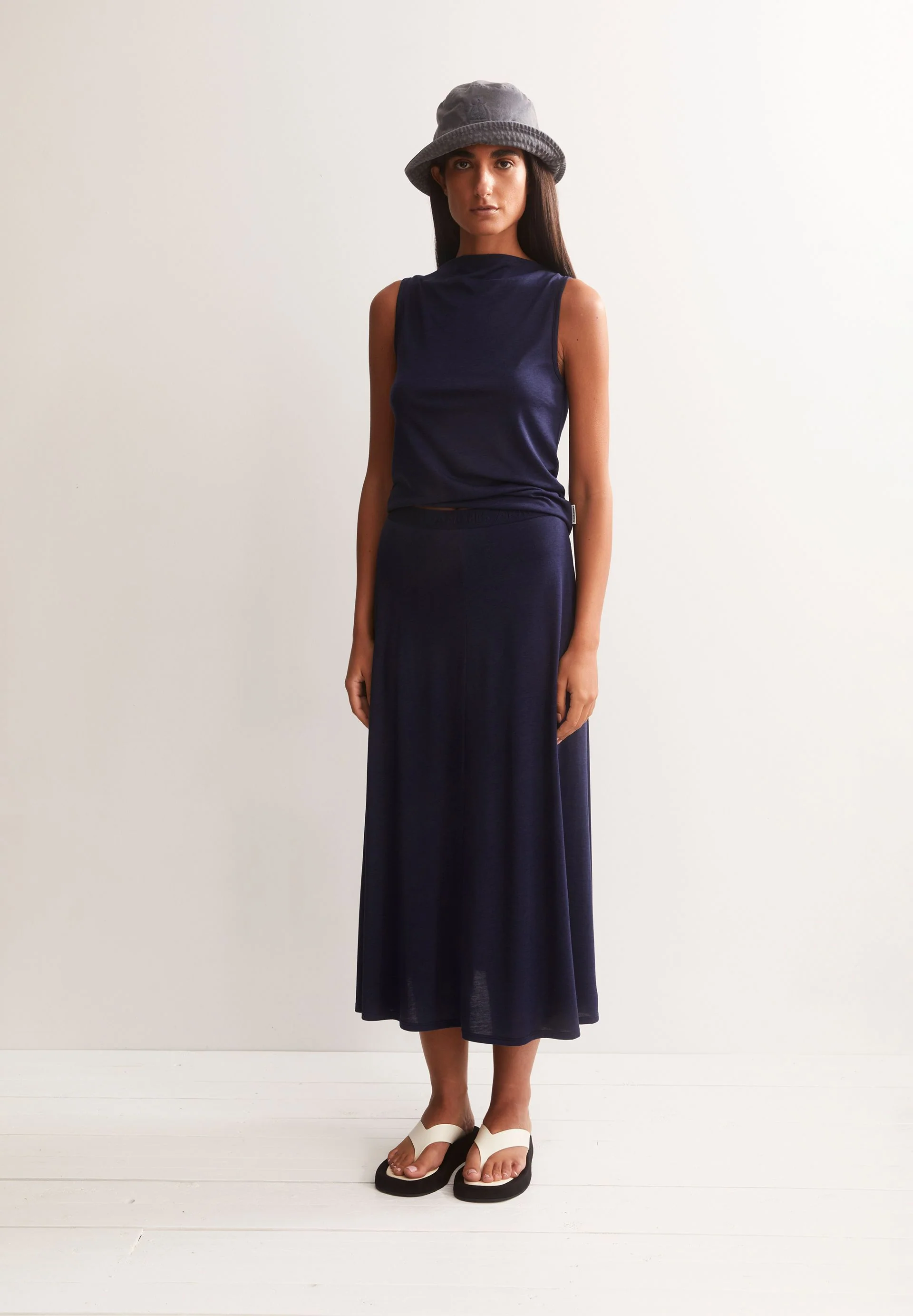 ILENIAA LARAA MIDI-ROCK | tinted navy - Image 4