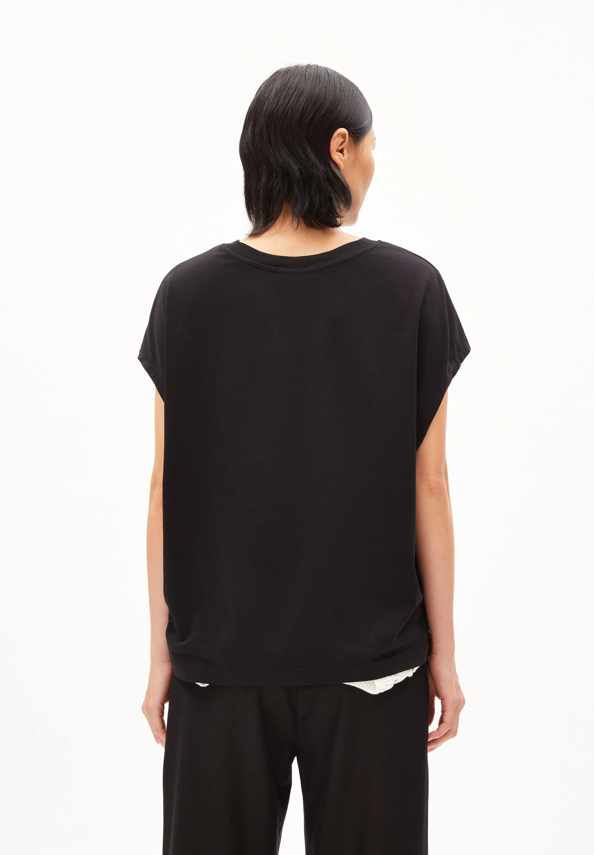 INAARA | black - Image 2