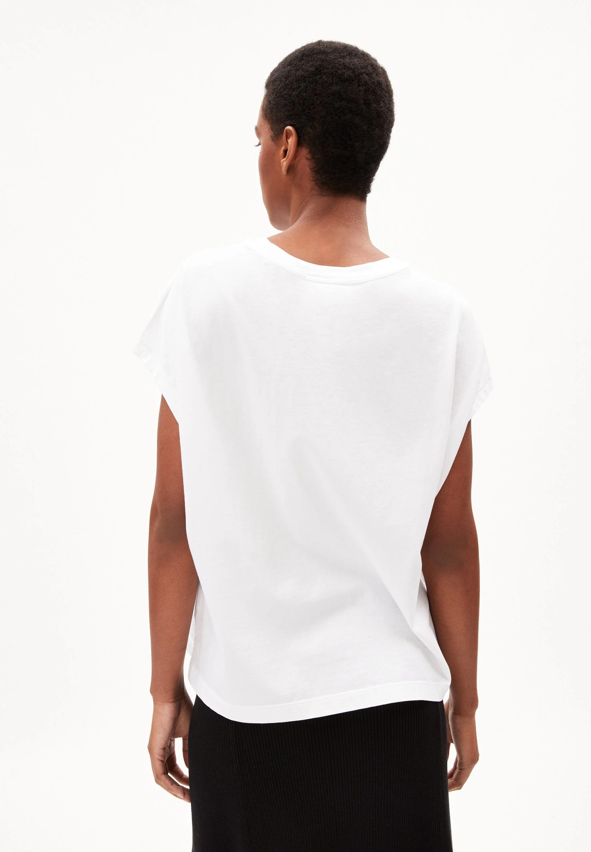 INAARA | white - Image 2
