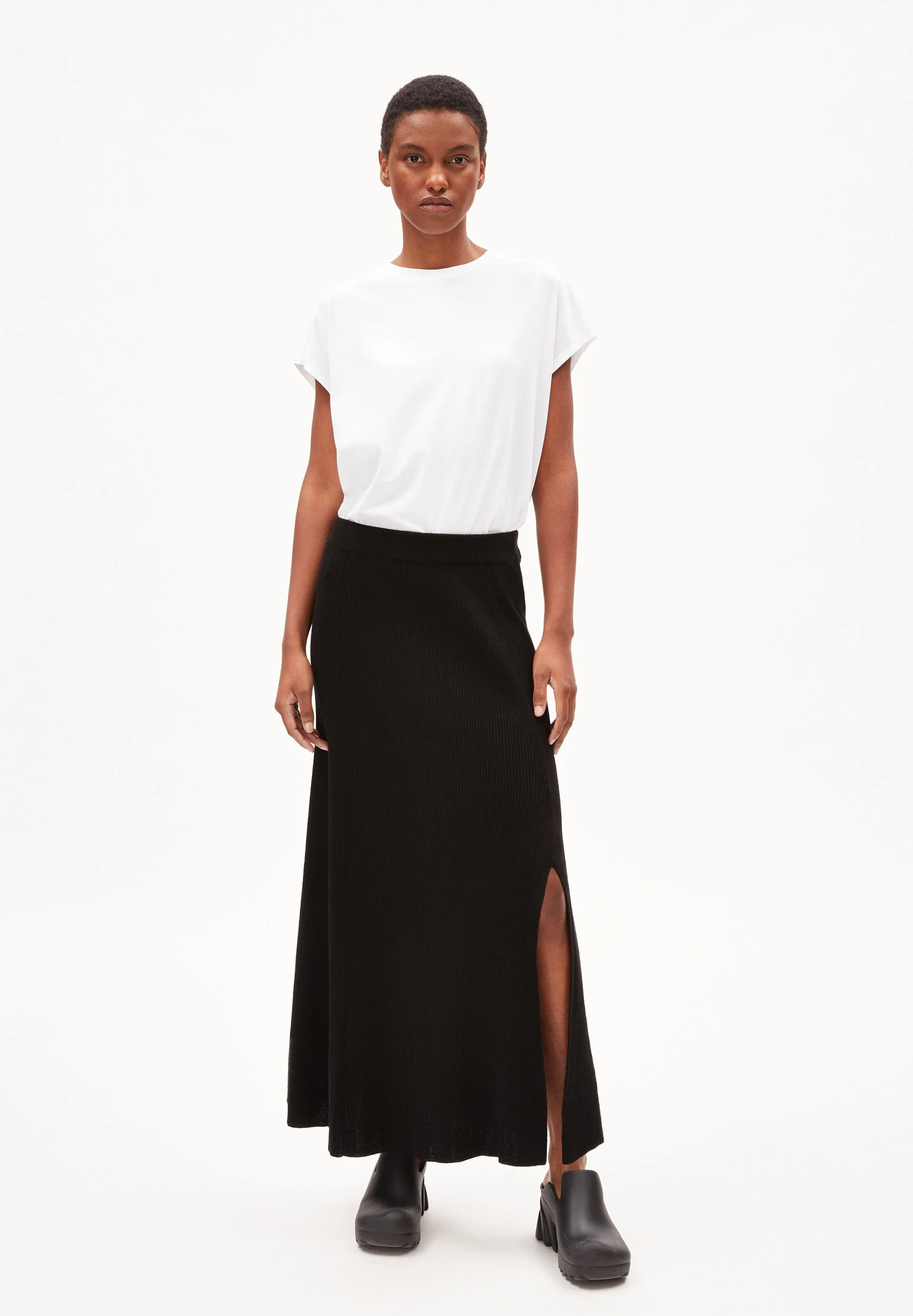 INAARA | white - Image 5