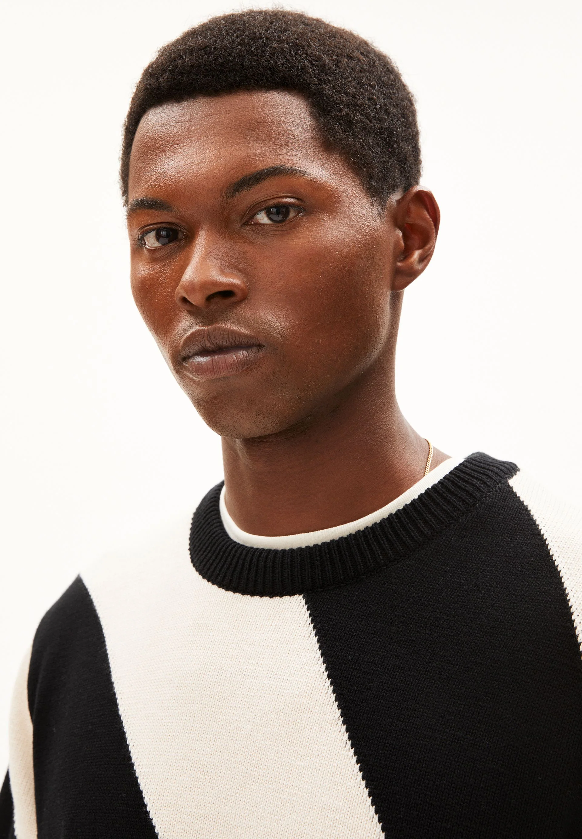 IOAAN | oatmilk-black - Image 3