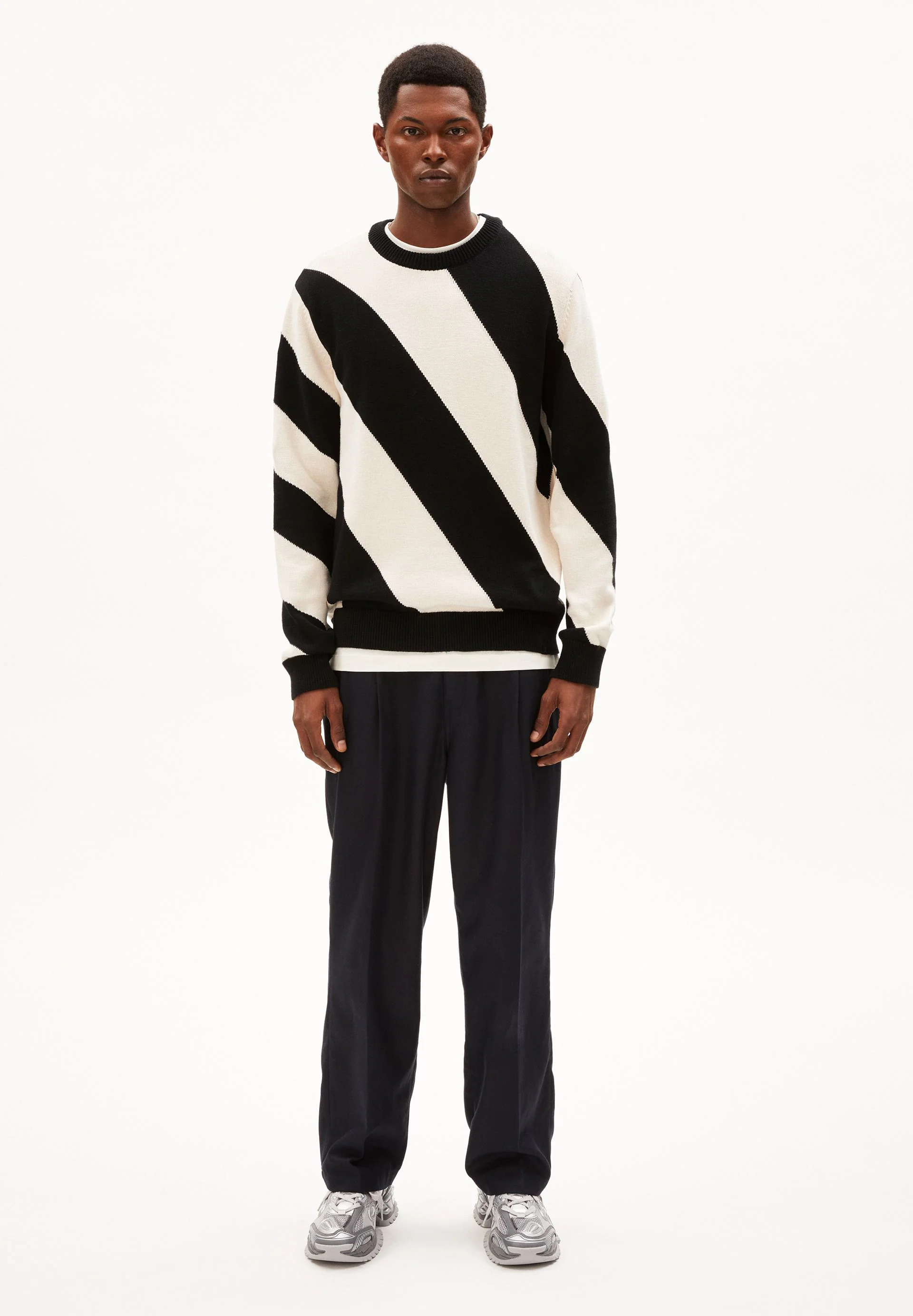 IOAAN | oatmilk-black - Image 5