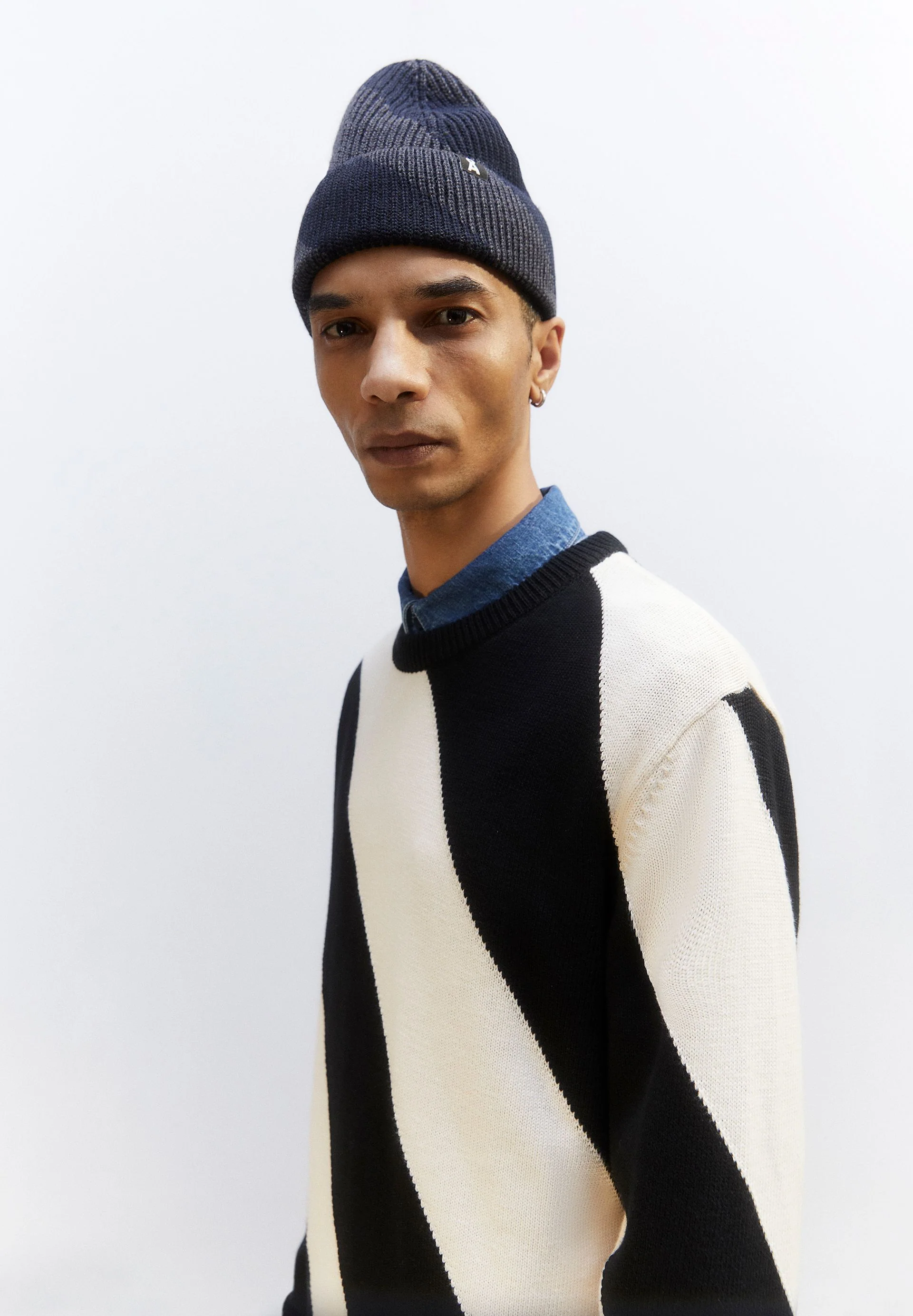 IOAAN | oatmilk-black - Image 6