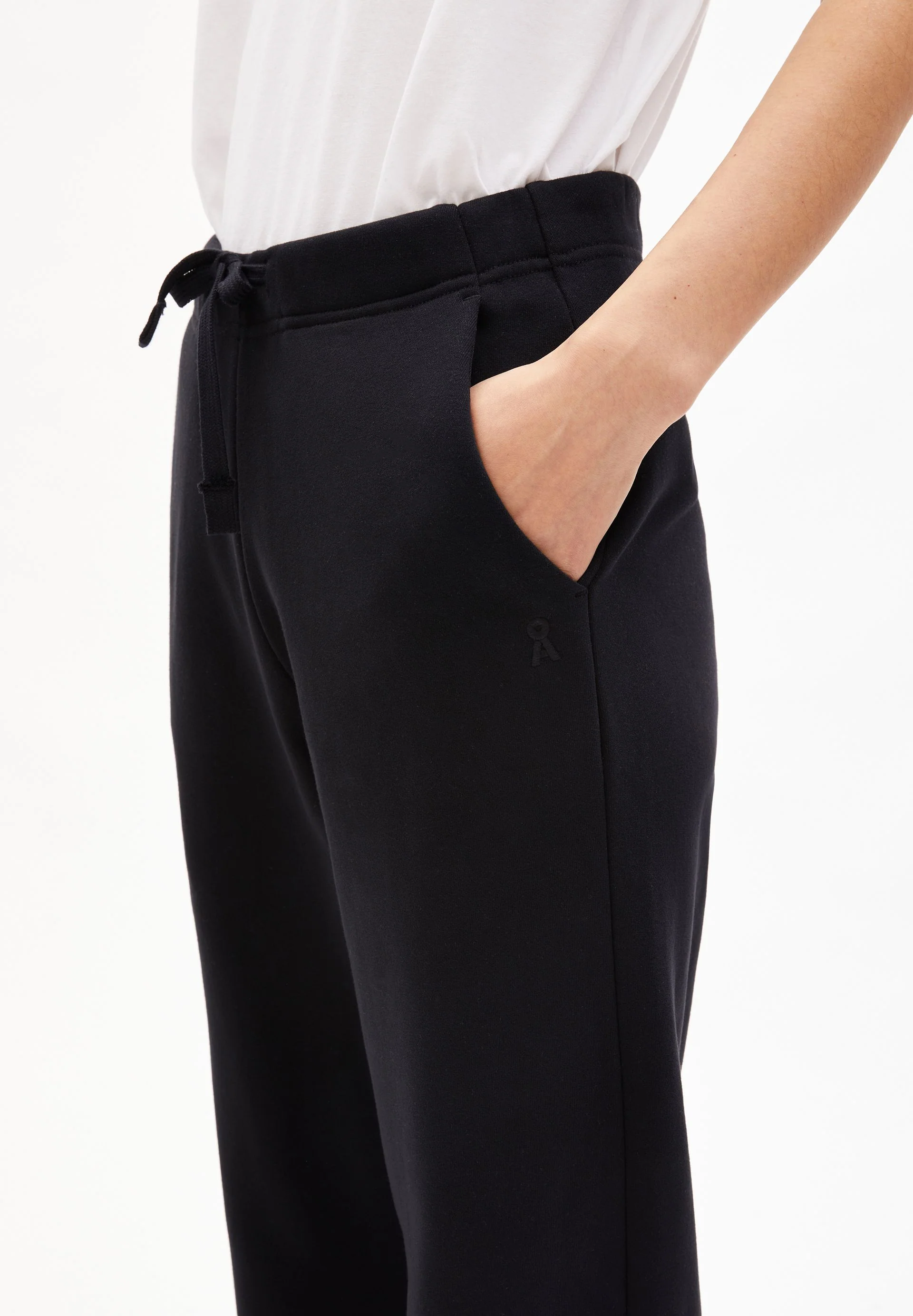 IVAA | black - Image 3