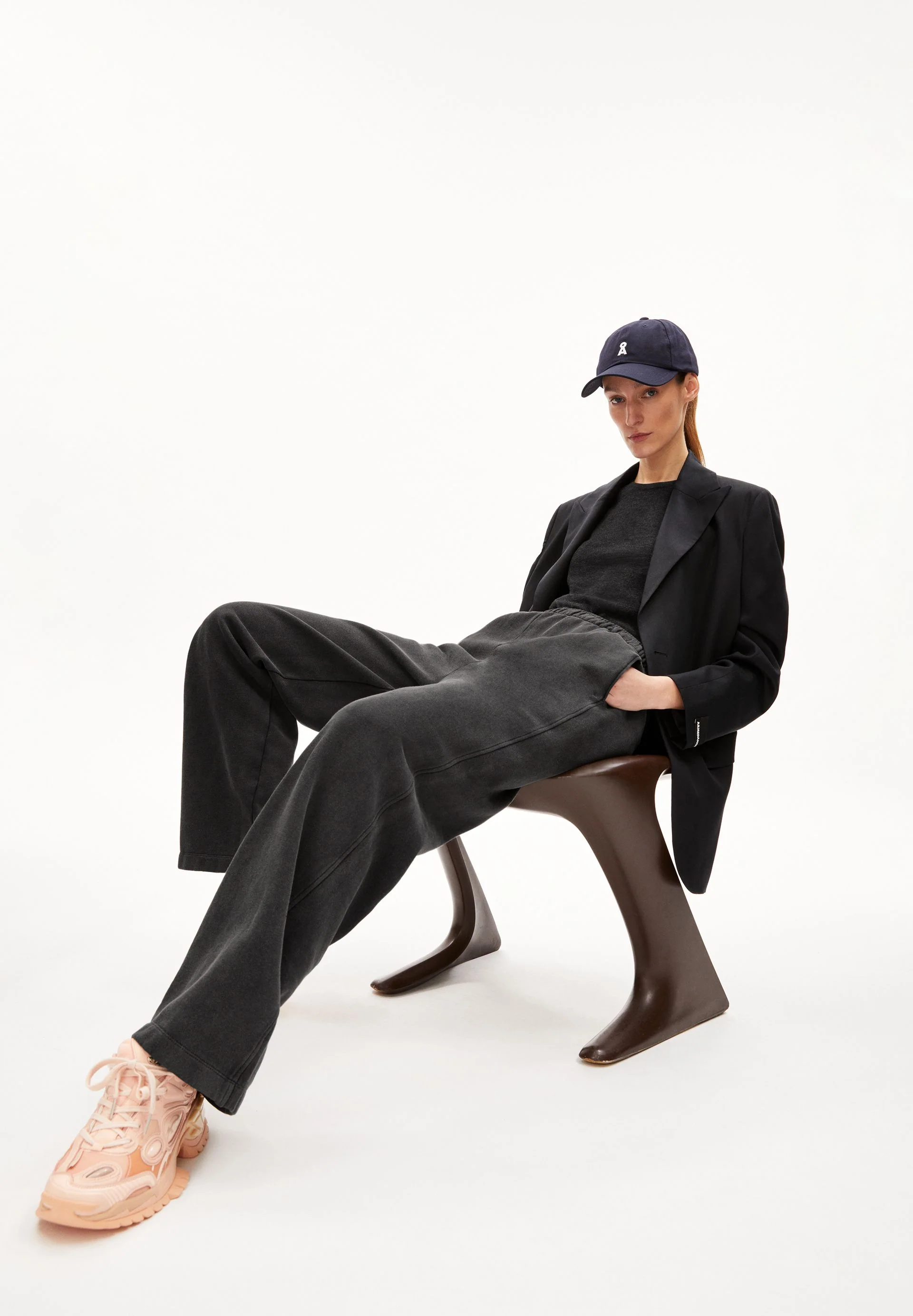 IVAARA WASH | black - Image 4