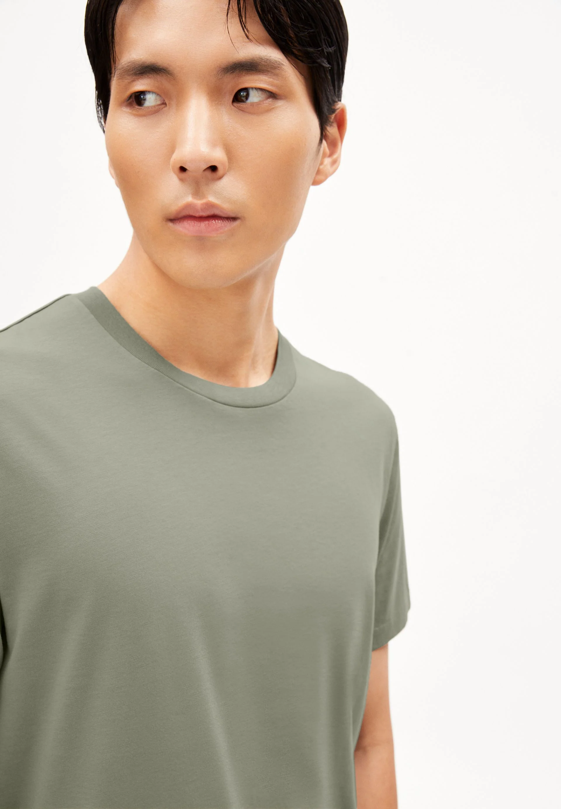 JAAMES T-SHIRT | cool sage - Image 3