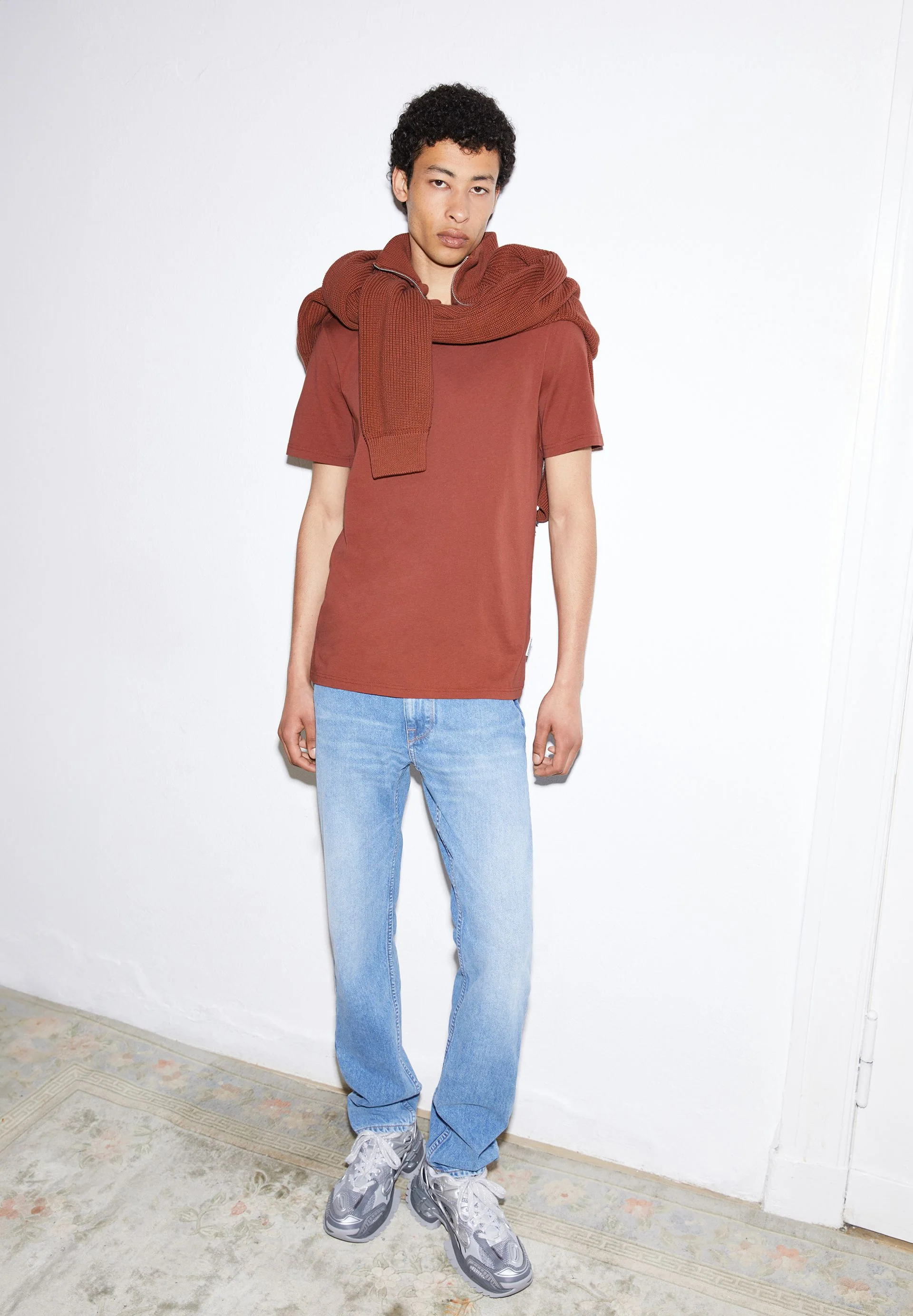 JAAMES T-SHIRT | dark amber - Image 4