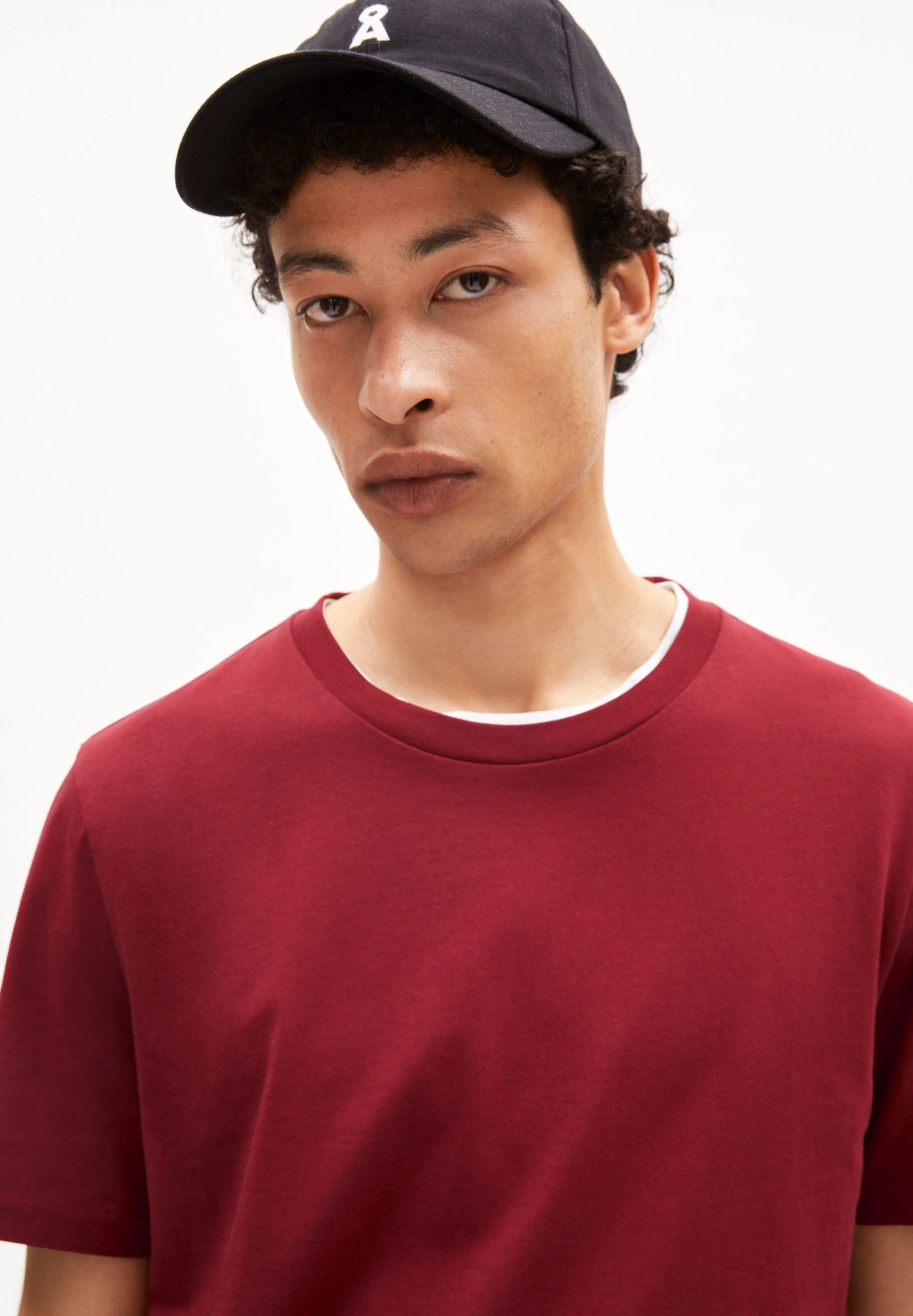 JAAMES T-SHIRT | dark crimson - Image 3