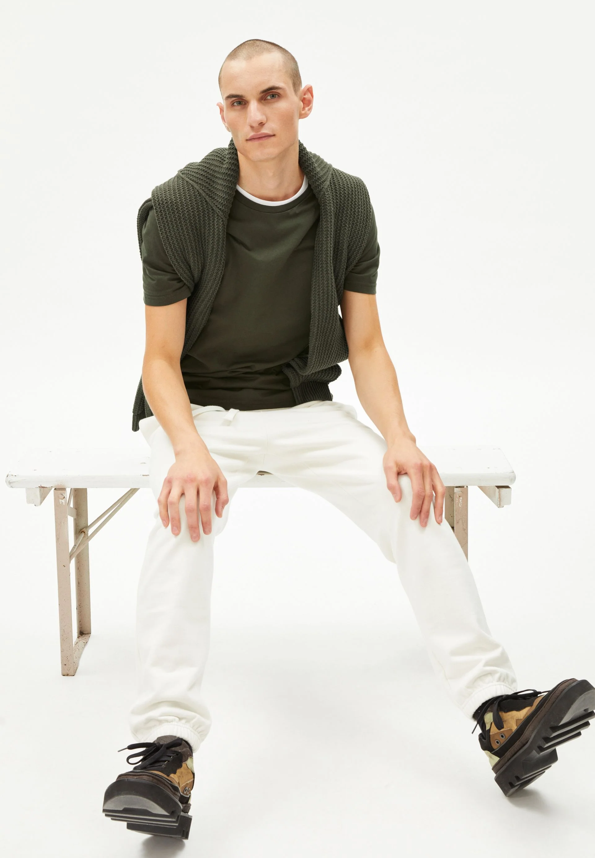 JAAMES T-SHIRT | dark pine - Image 4