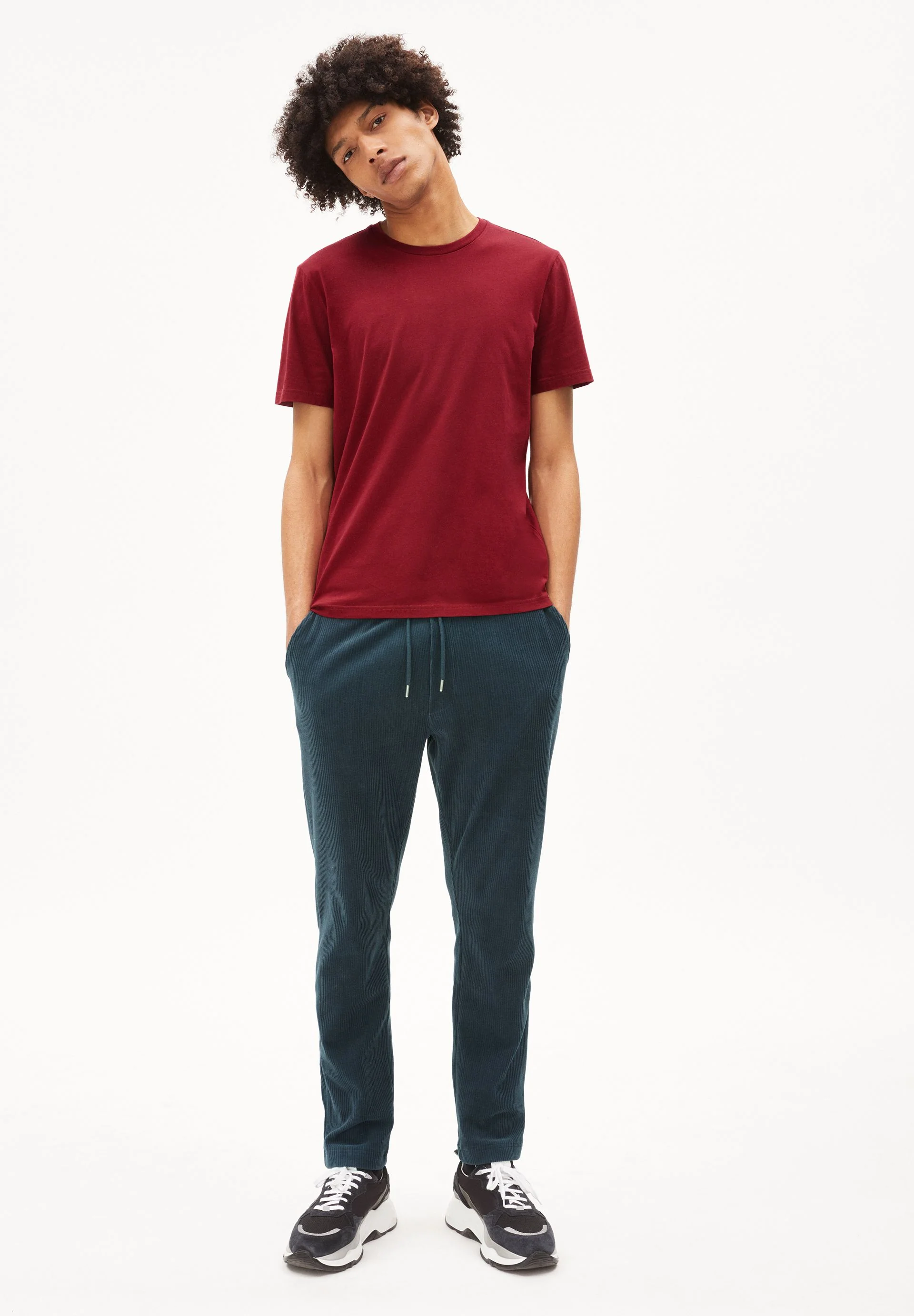 JAAMES T-SHIRT | dark ruby - Image 5