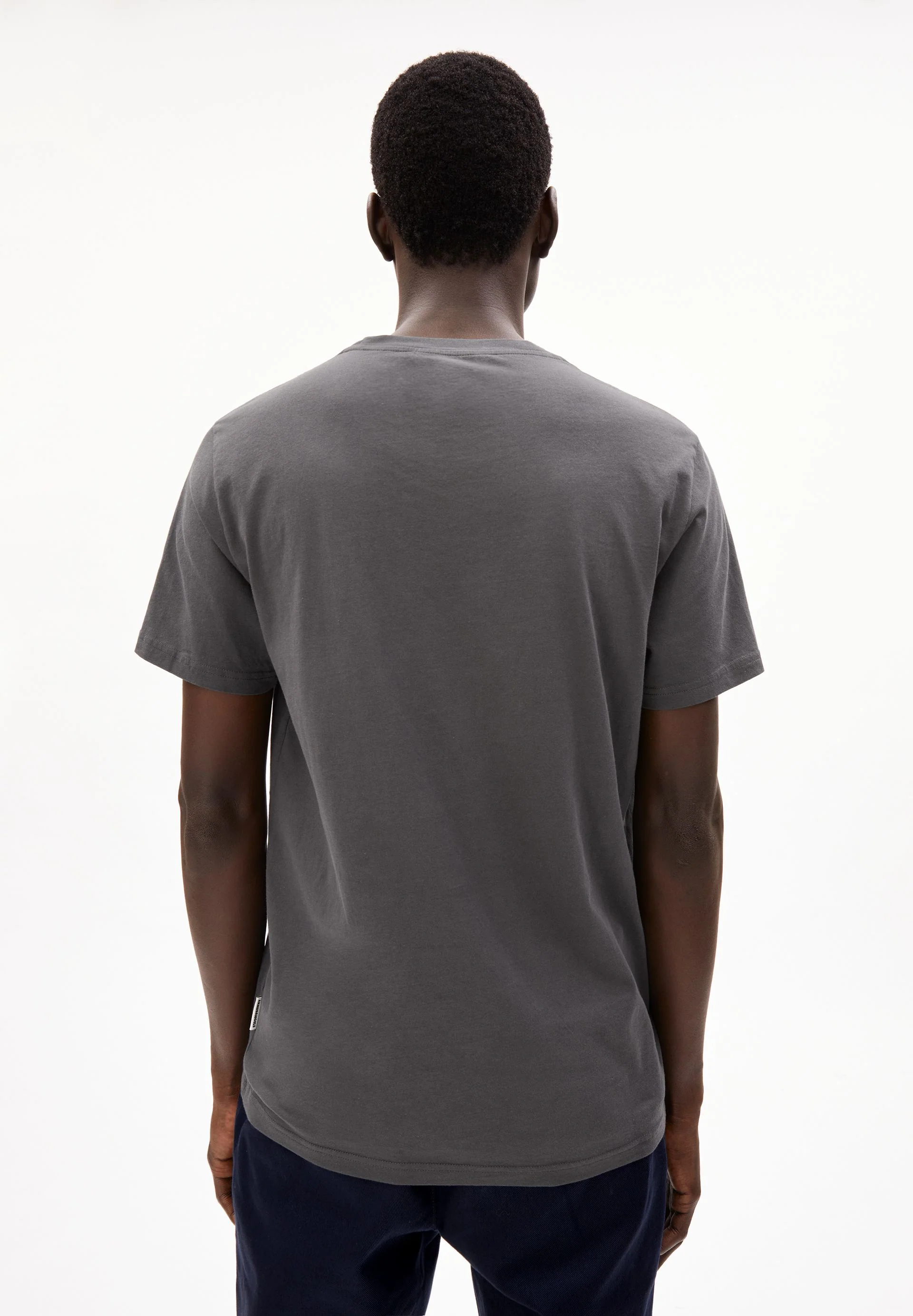 JAAMES T-SHIRT | graphite - Image 2