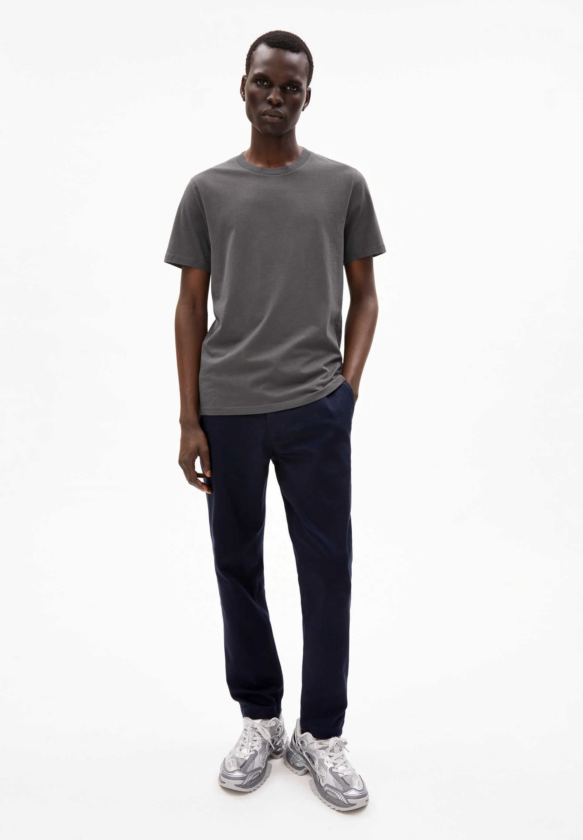 JAAMES T-SHIRT | graphite - Image 5