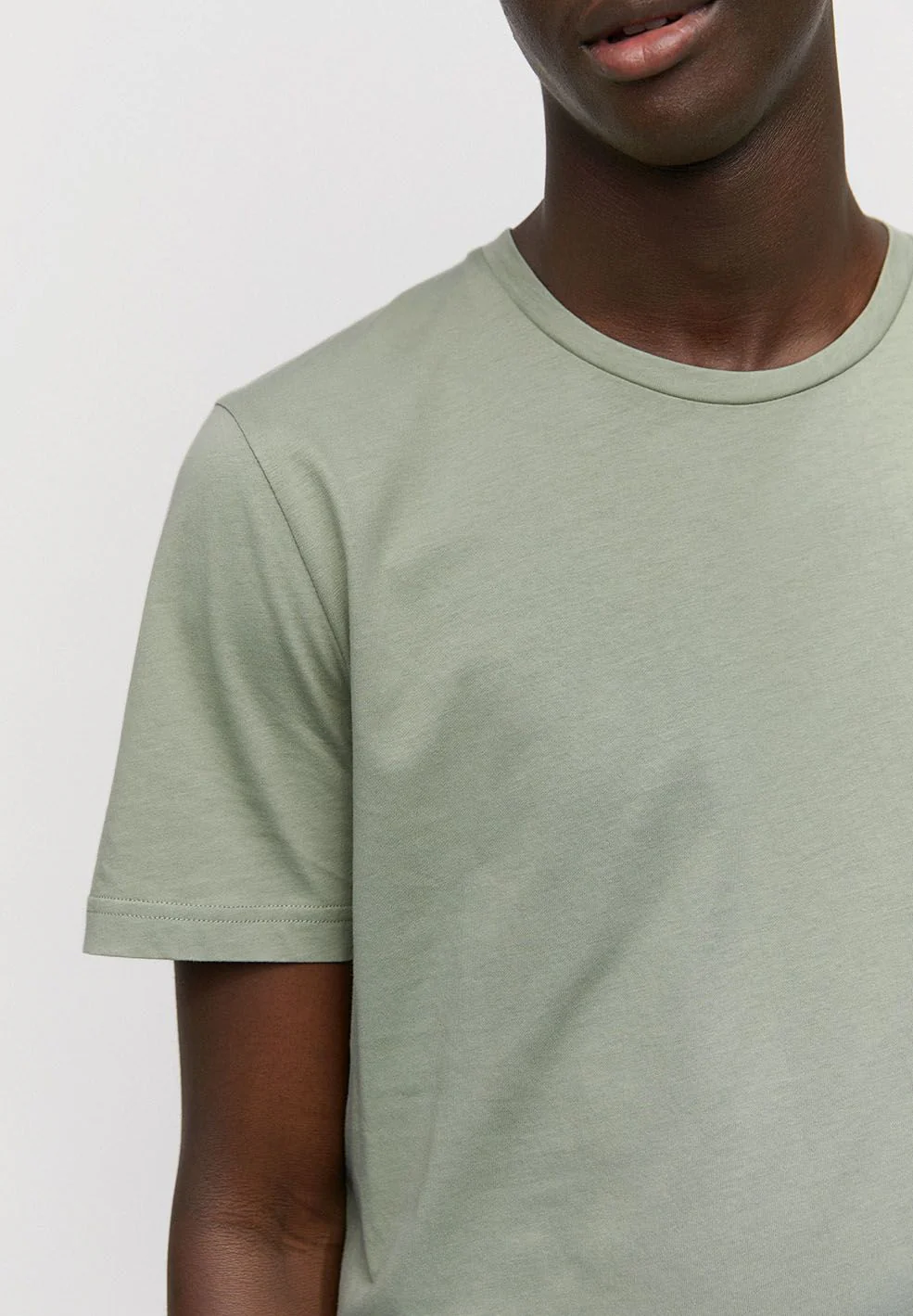 JAAMES T-SHIRT | green tea - Image 2