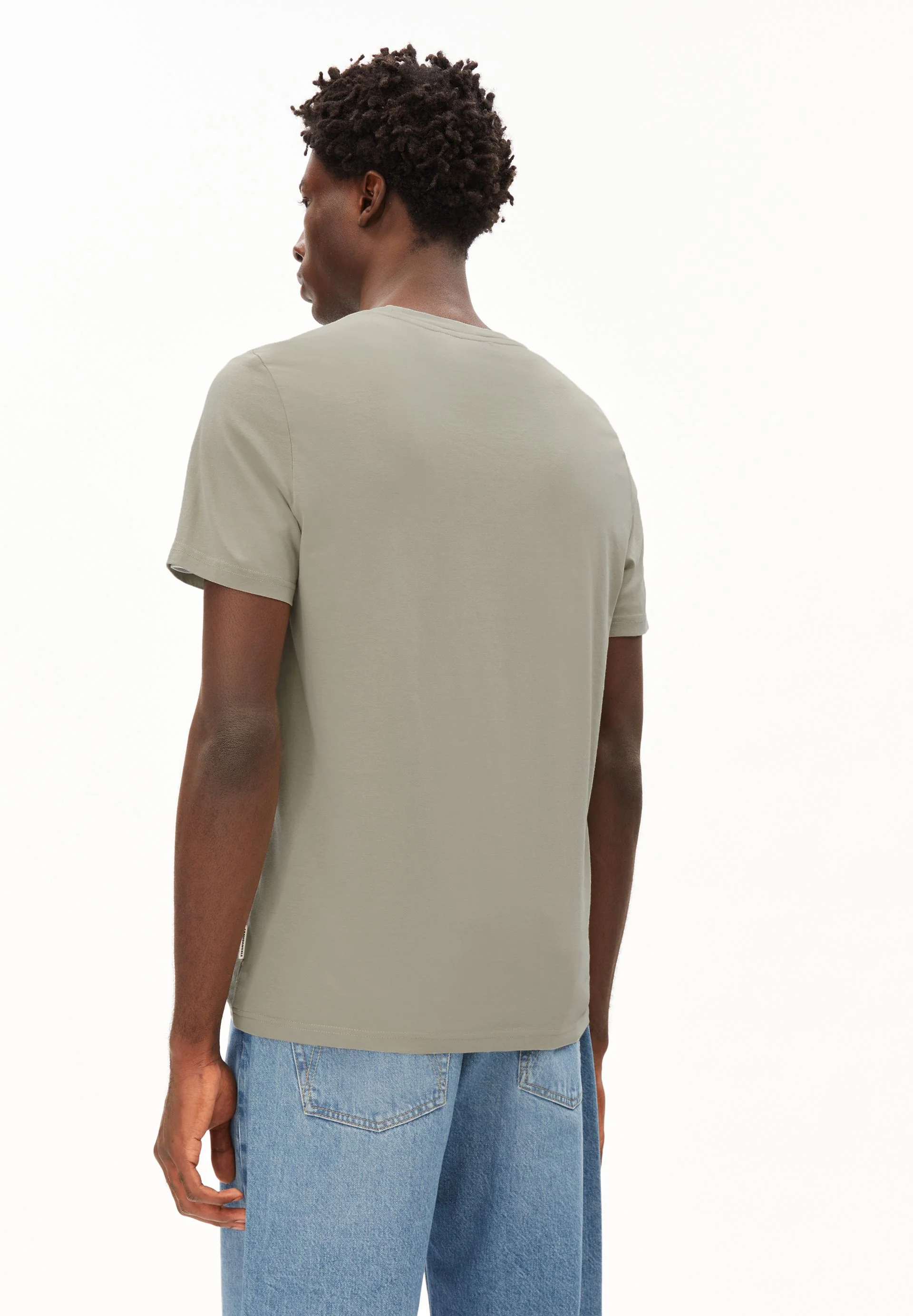 JAAMES T-SHIRT | light sage - Image 2