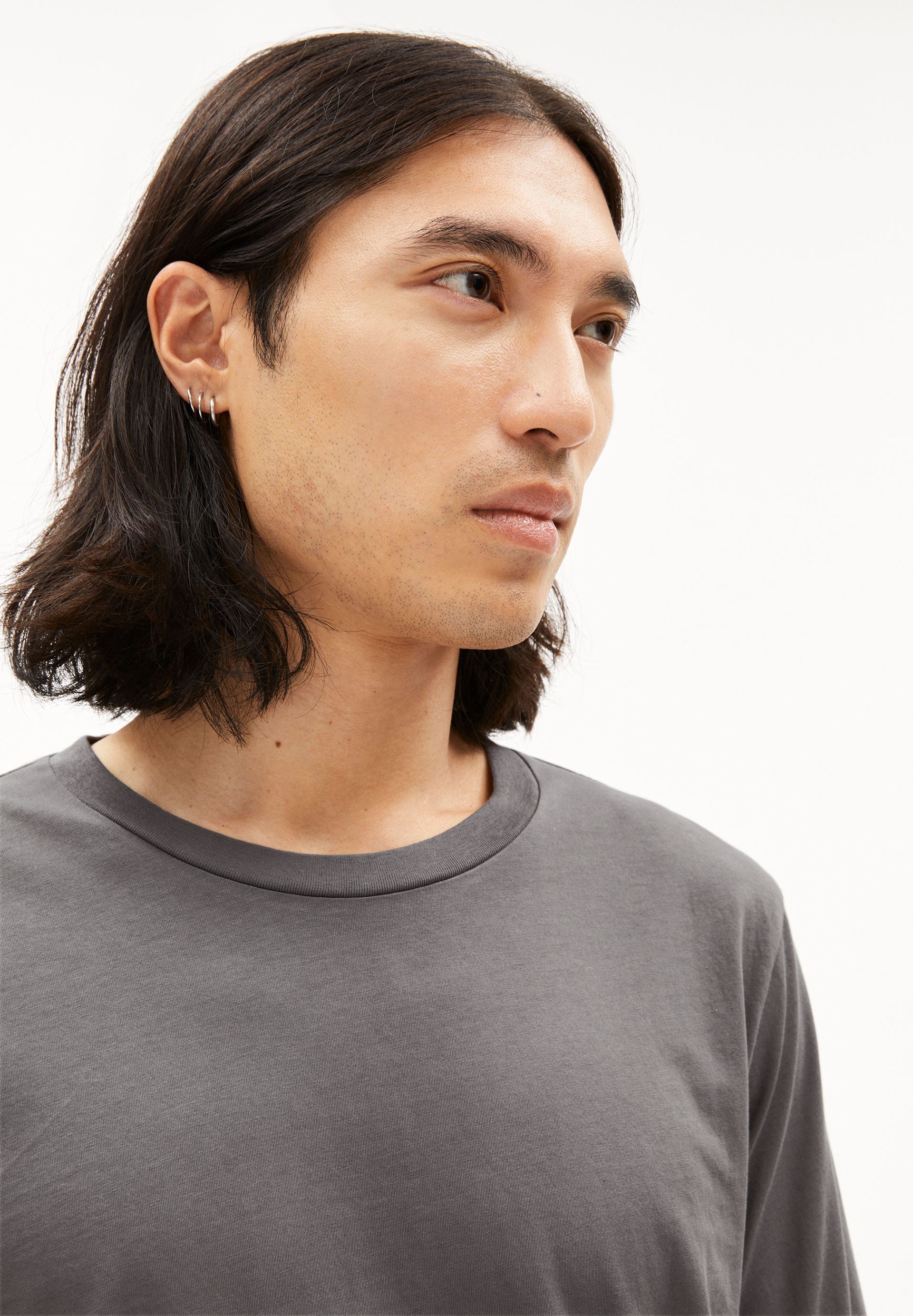JAAMES LONGSLEEVE | iron cast - Image 3