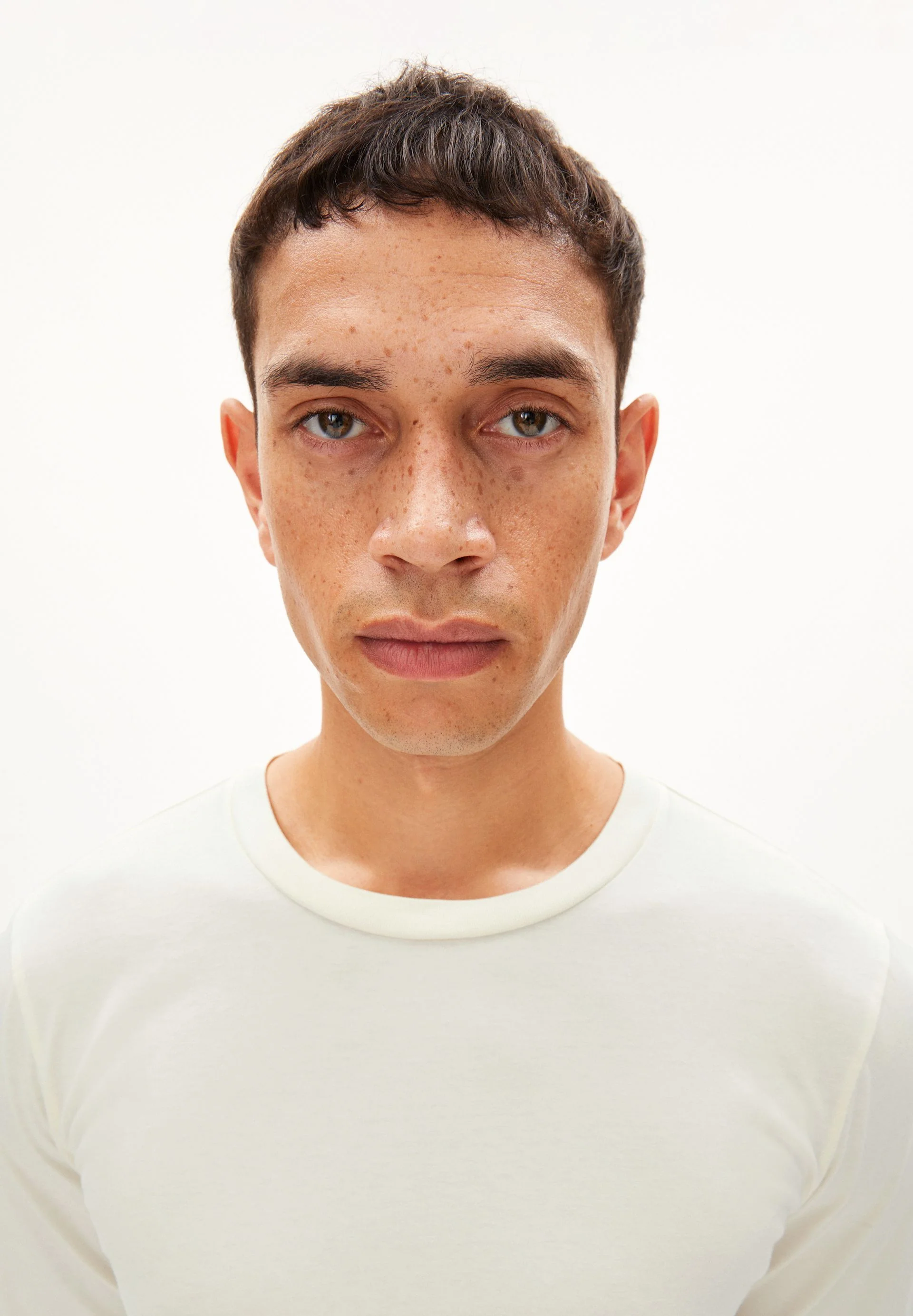 JAAMES LONGSLEEVE | oatmilk - Image 3