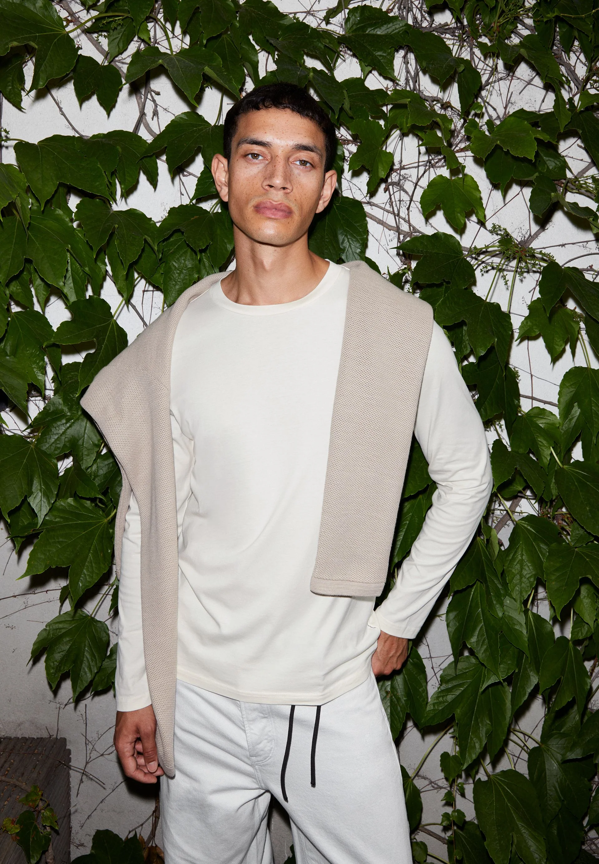 JAAMES LONGSLEEVE | oatmilk - Image 4