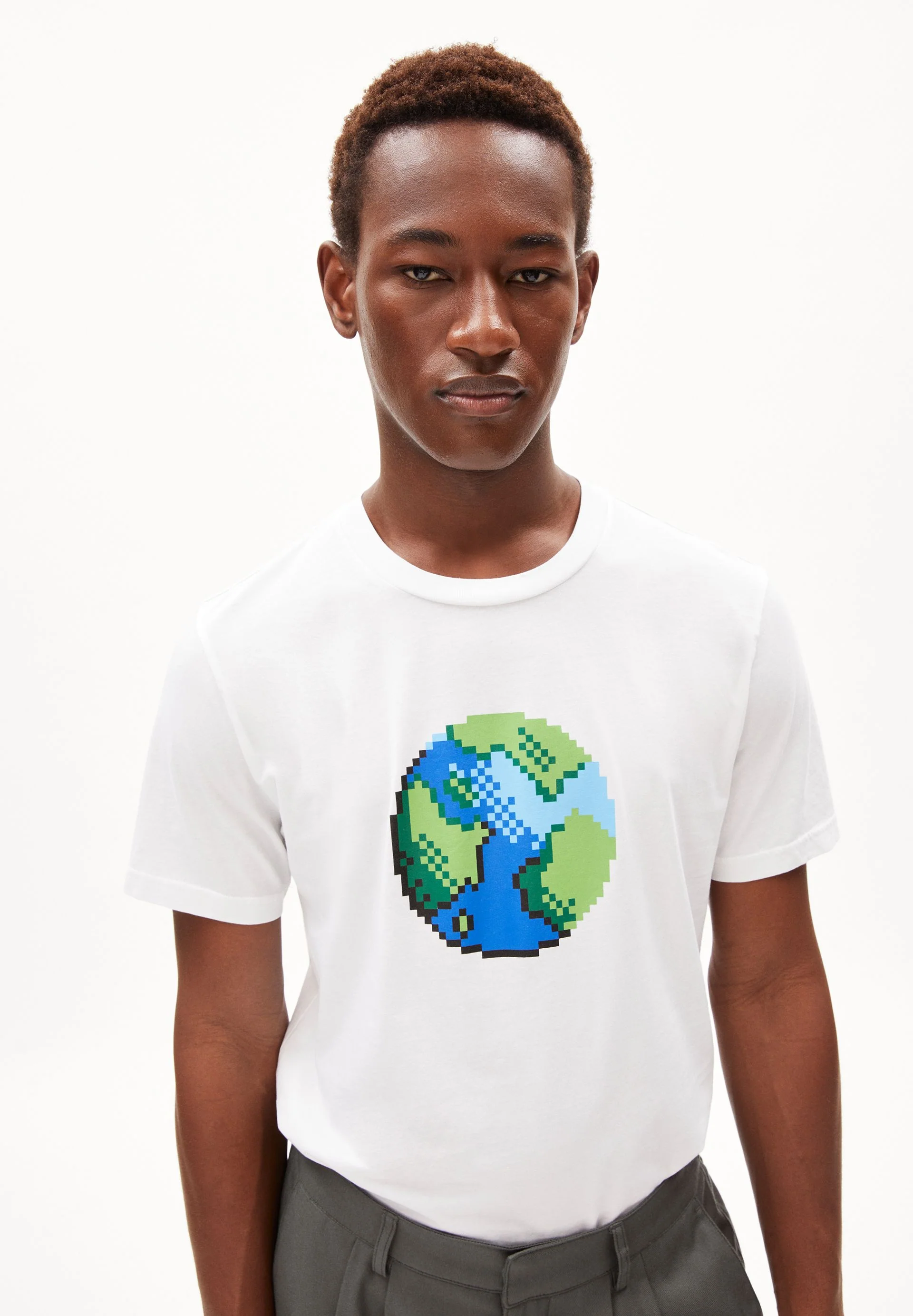 JAAMES PLAANET | white - Image 3