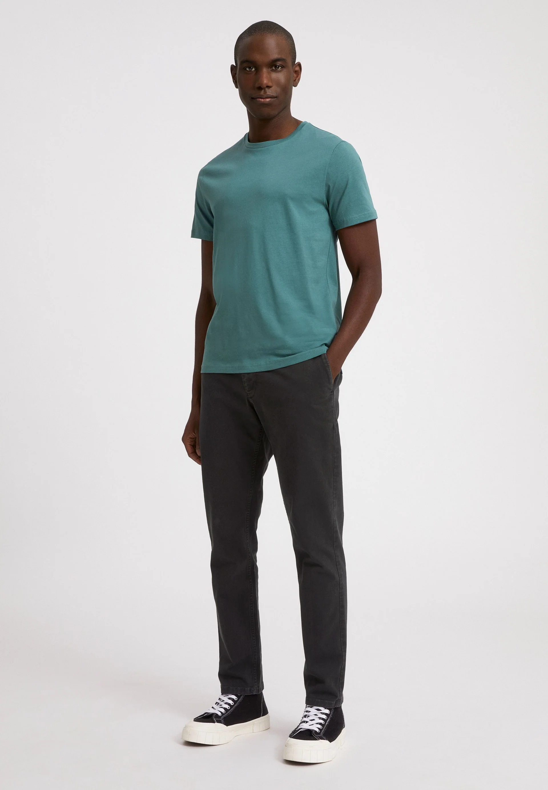 JAAMES T-SHIRT | silver pine - Image 4