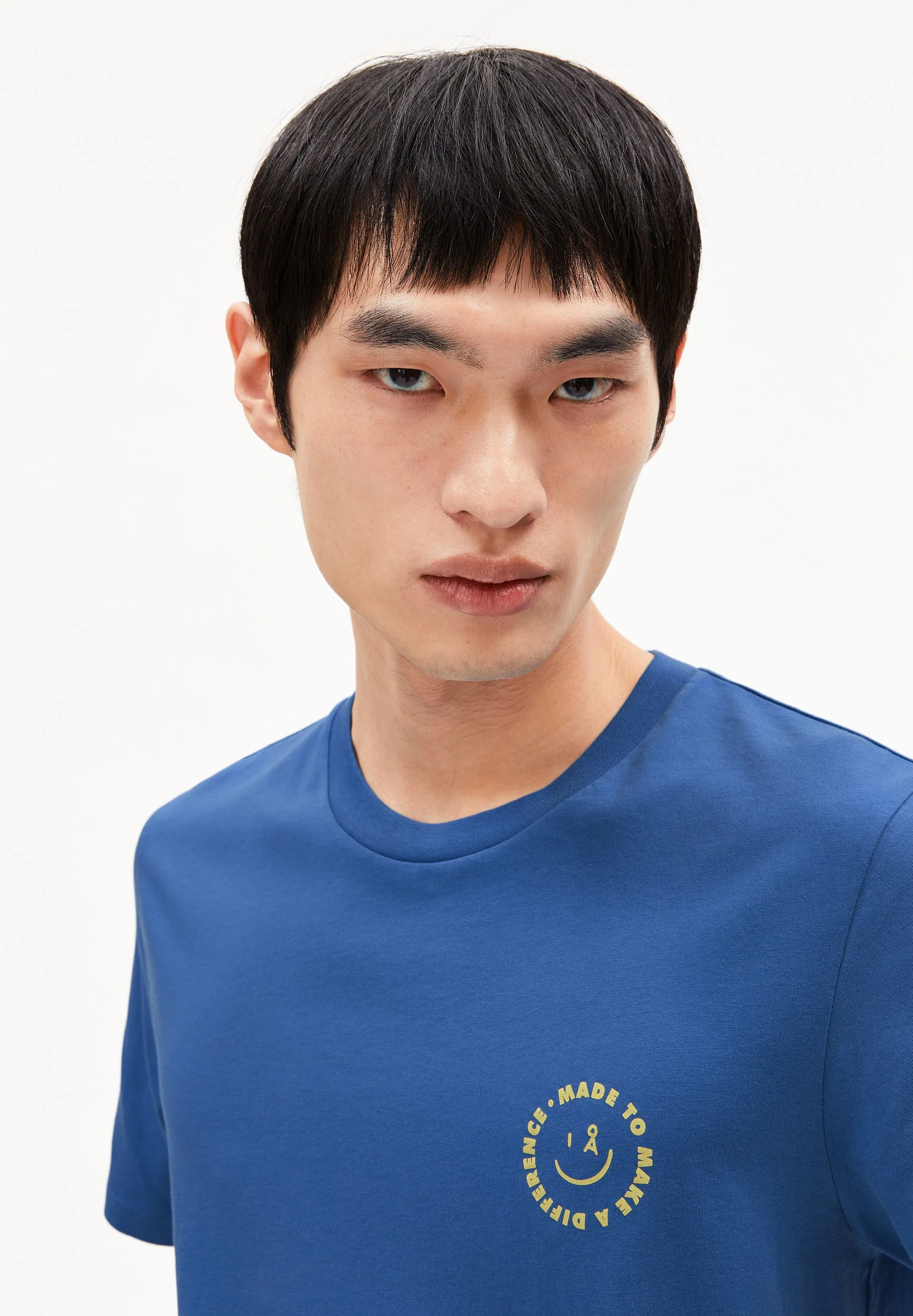 JAAMES SMILEY T-SHIRT | dark morning - Image 3