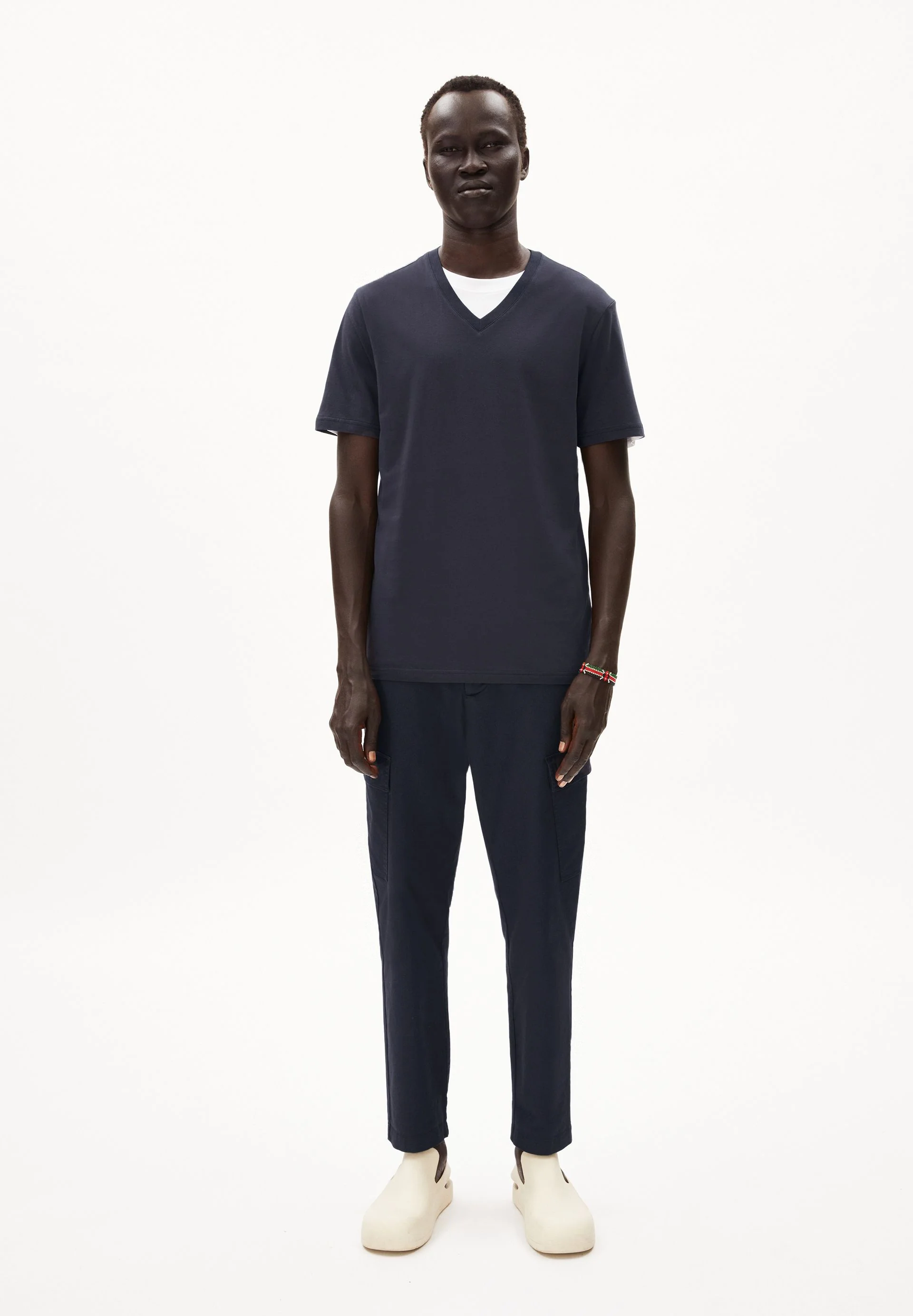 JAAMES V-NECK | night sky - Image 5