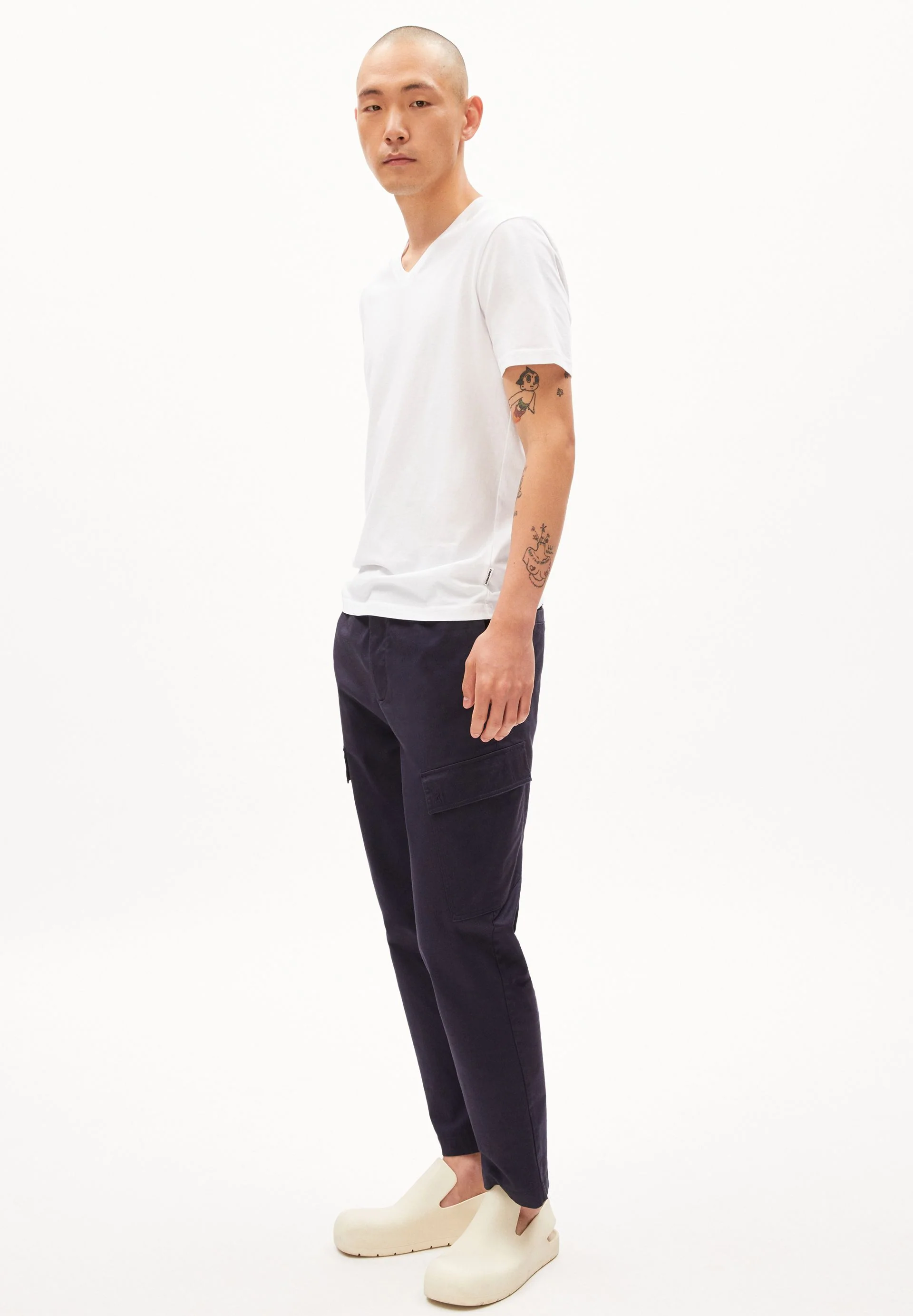 JAAMES V-NECK | white - Image 5