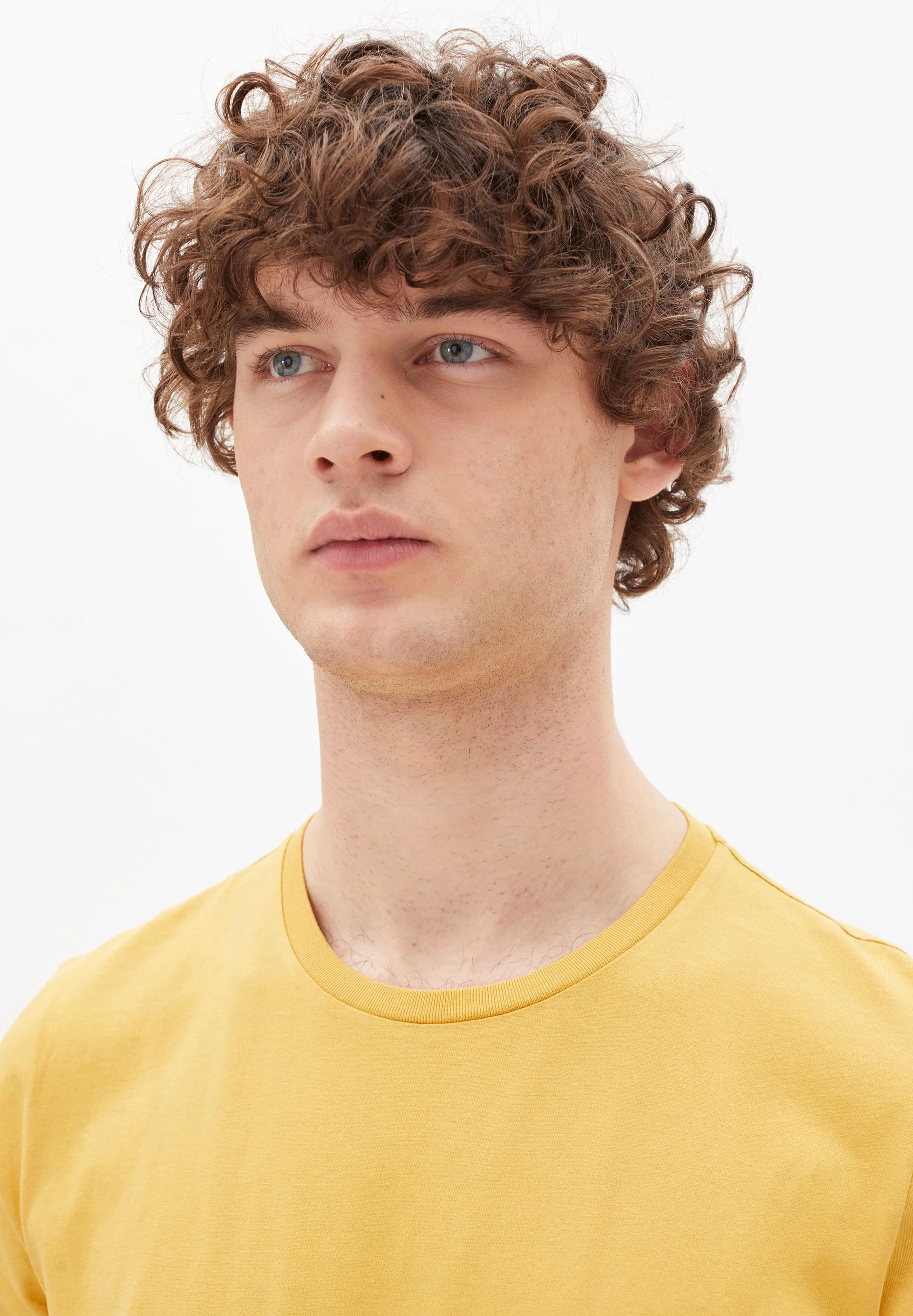 JAAMES T-SHIRT | winter light - Image 2