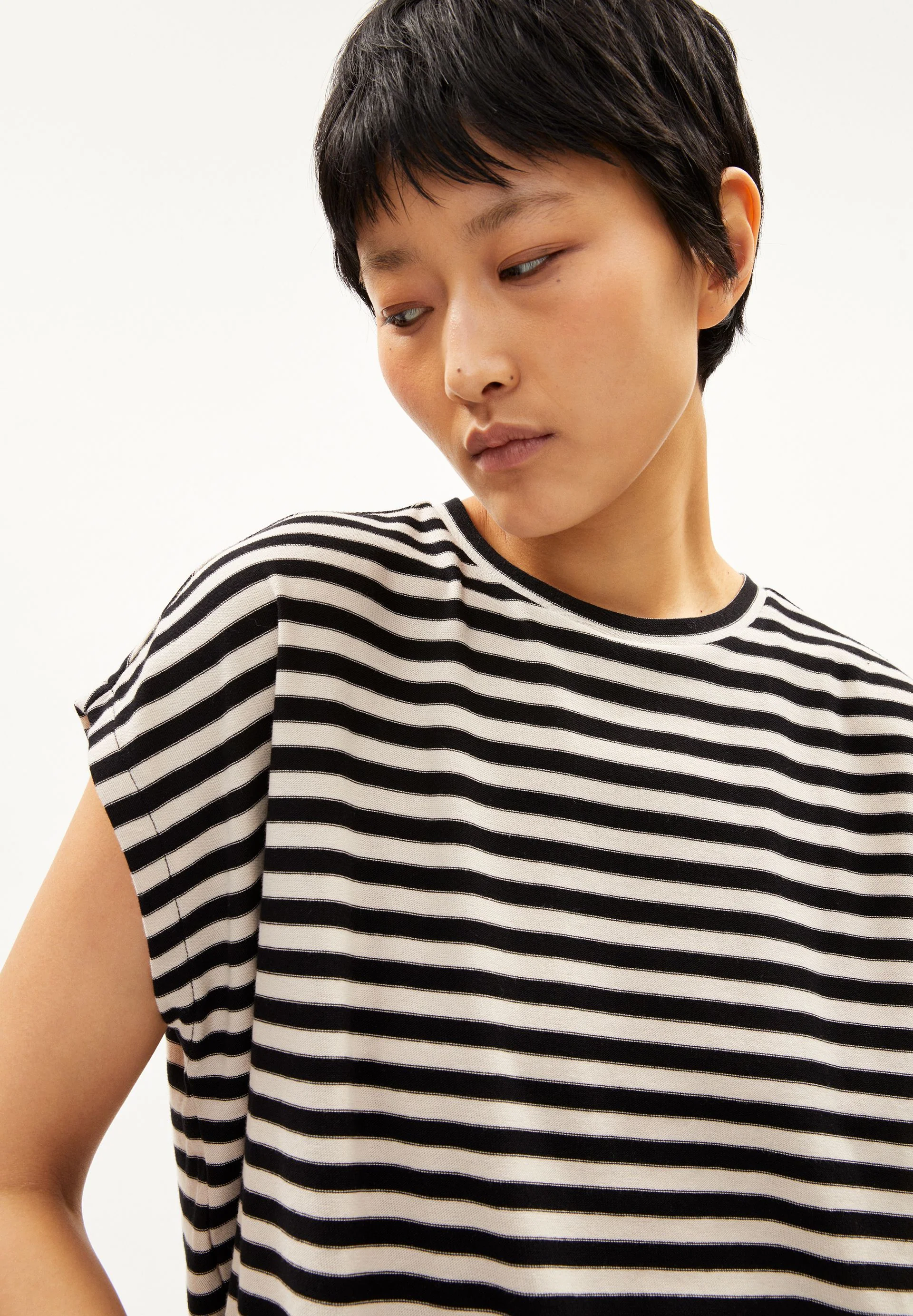 JAANISA KNITTED STRIPE | kitt-black - Image 3