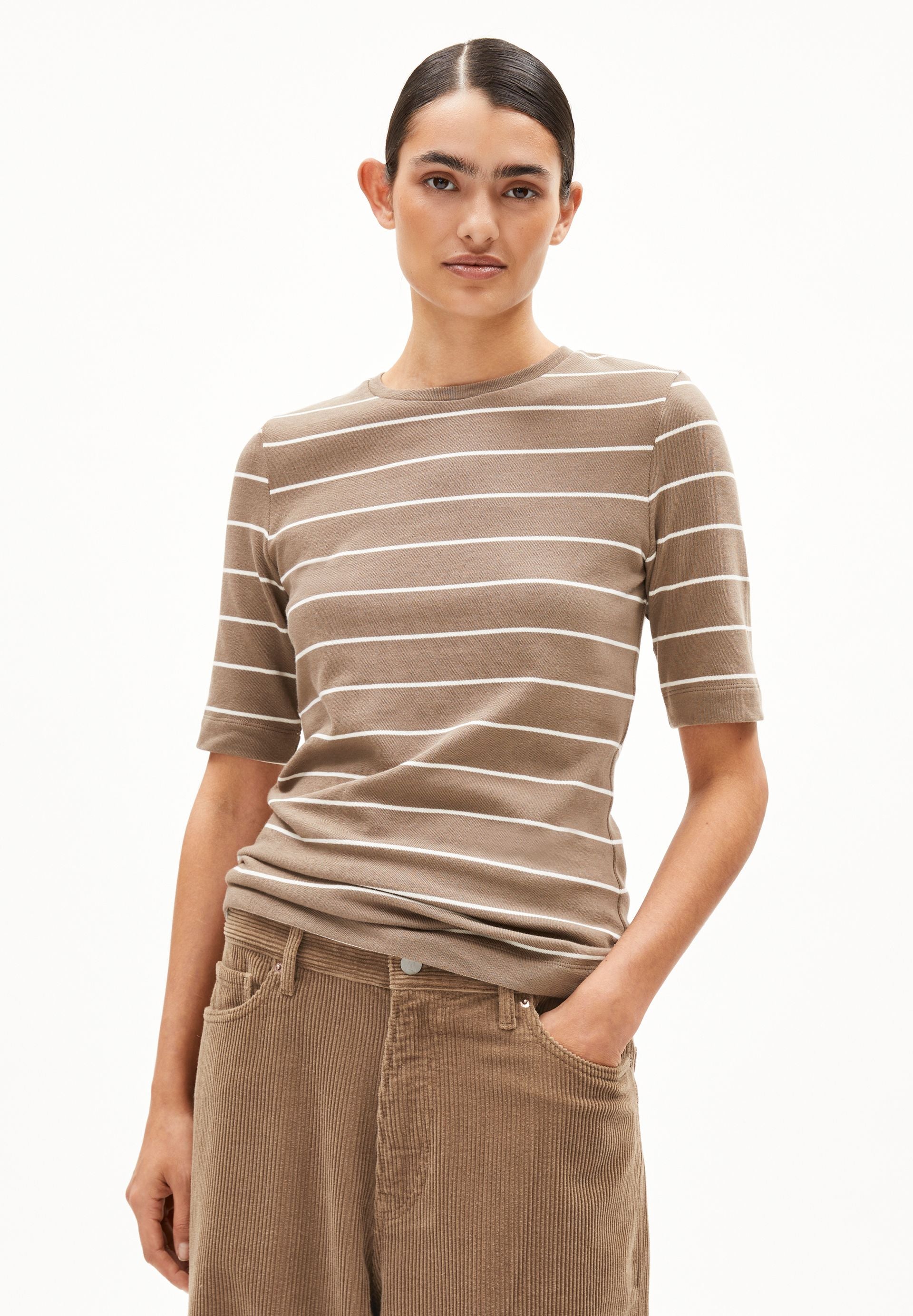 JAANISARA FINE STRIPE - Image 5