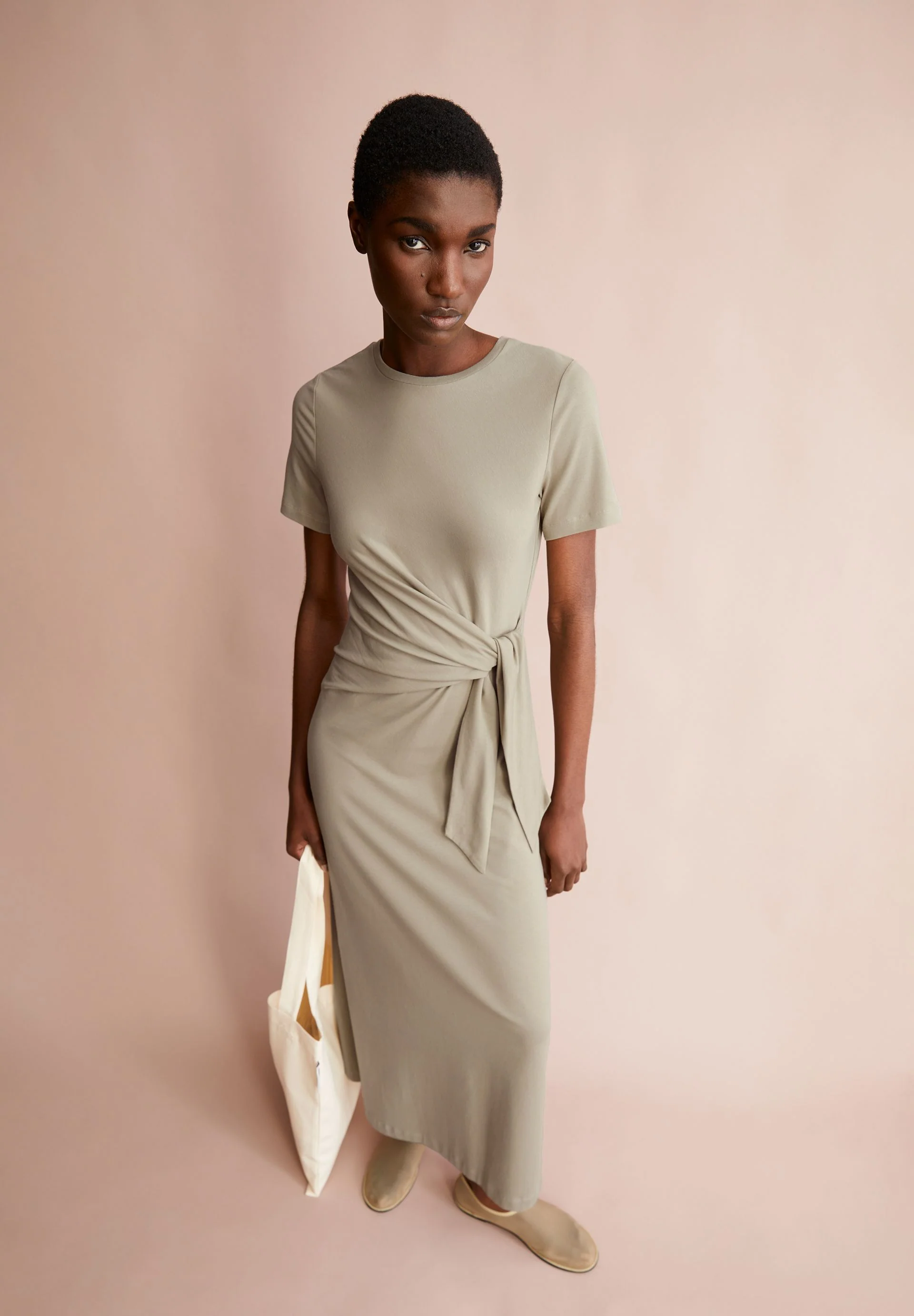JELTAA JERSEY-KLEID | light sage - Image 4