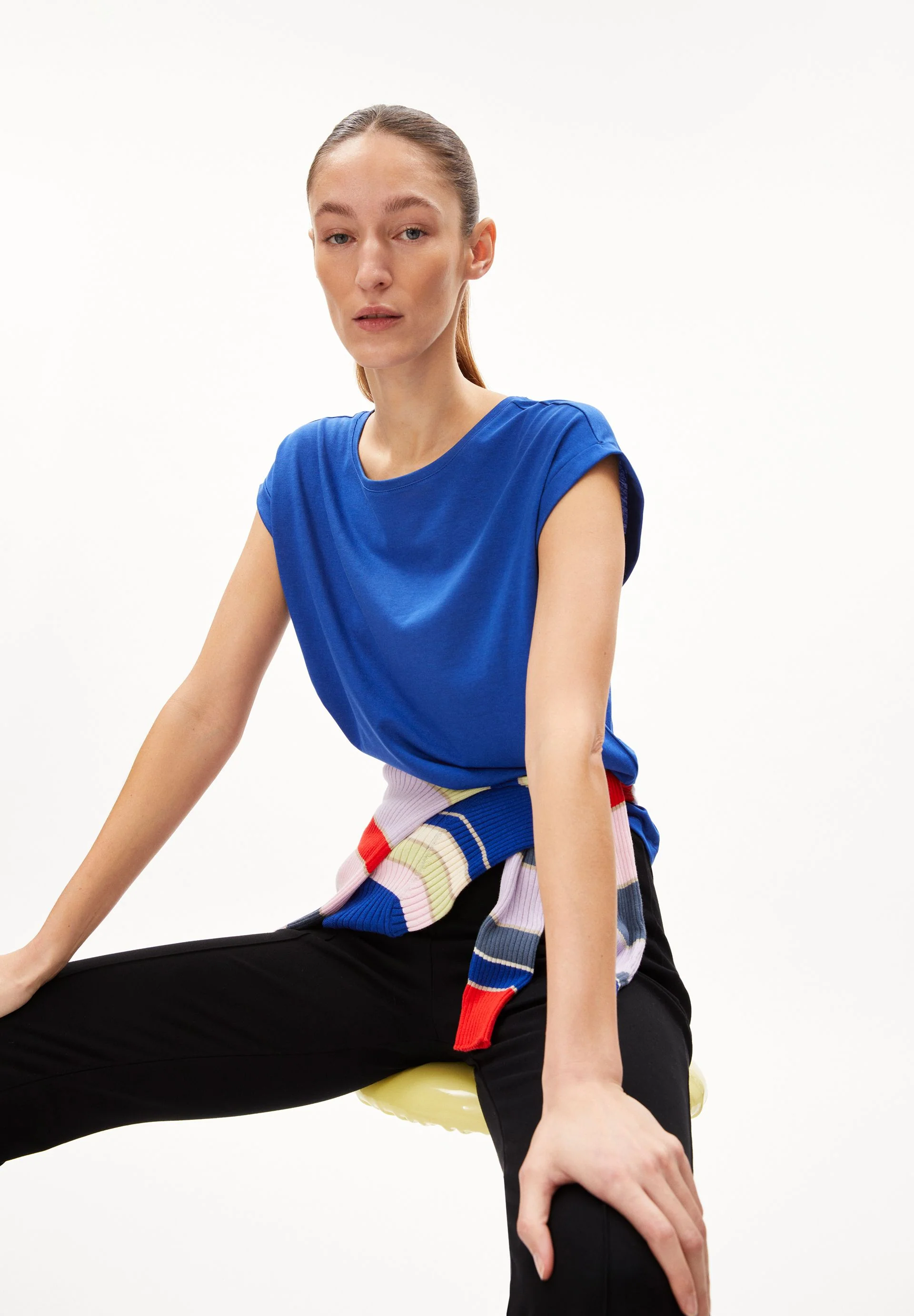 JILAANA T-SHIRT | dynamo blue - Image 4