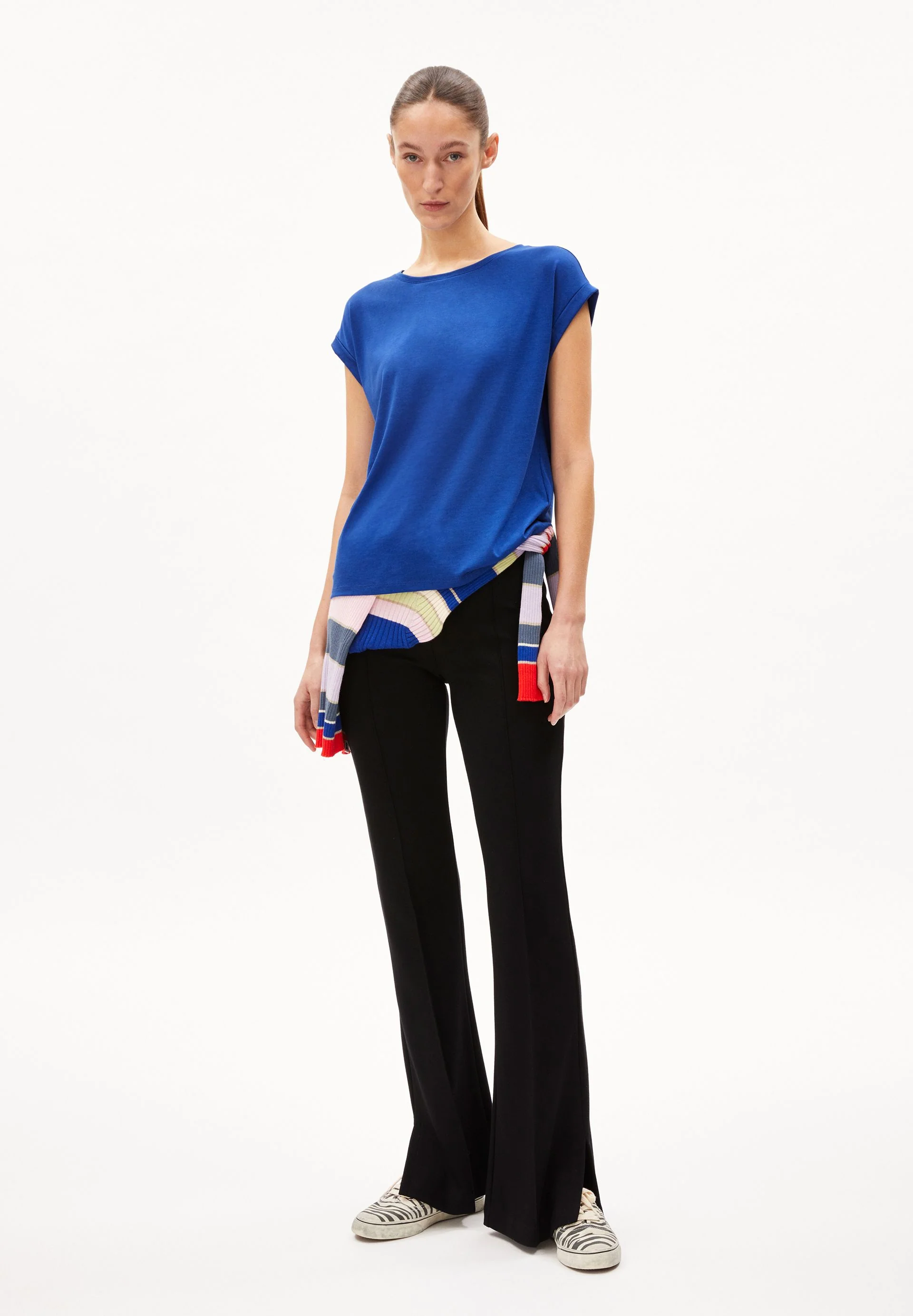 JILAANA T-SHIRT | dynamo blue - Image 5