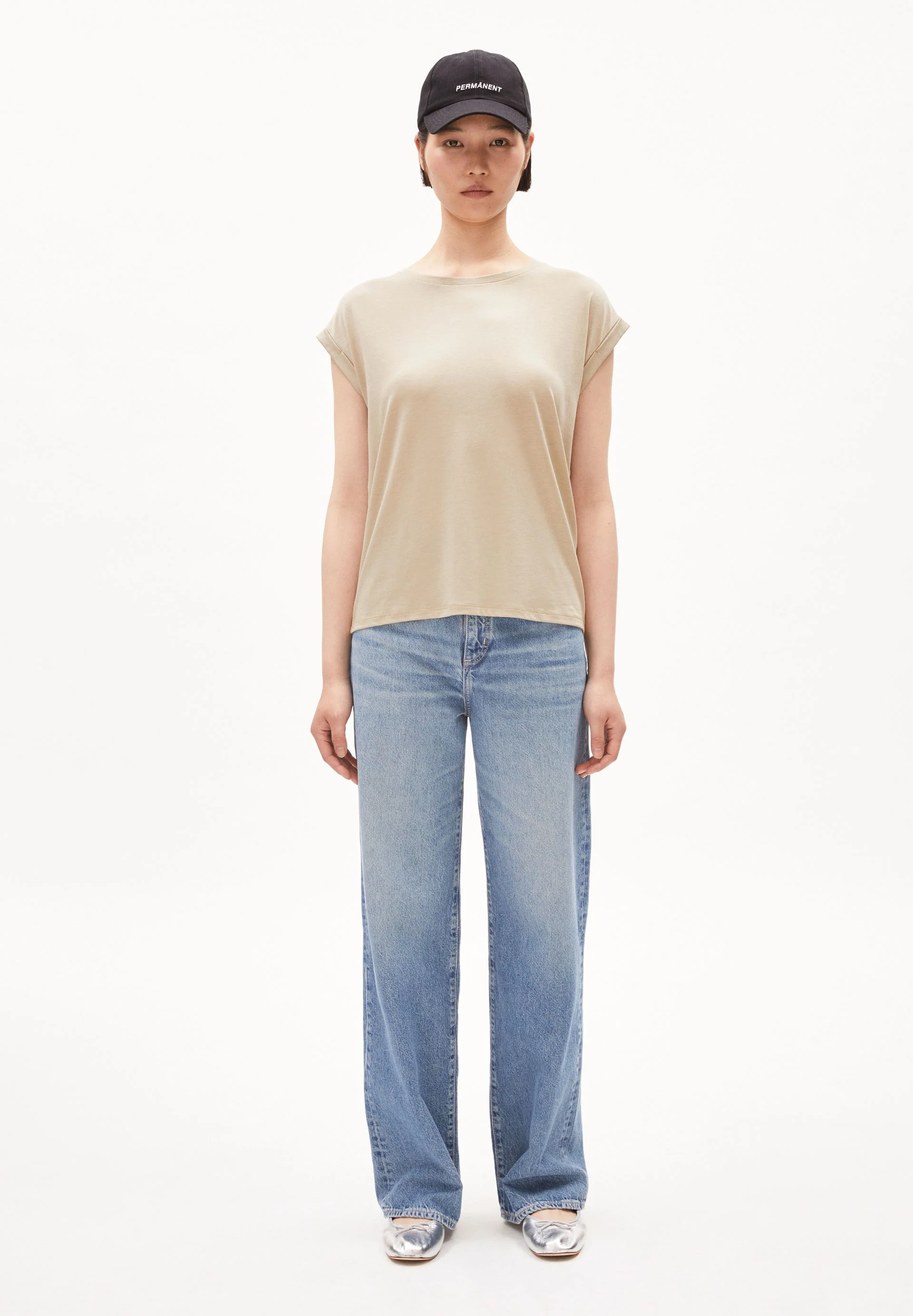 JILAANA T-SHIRT | gravel - Image 5
