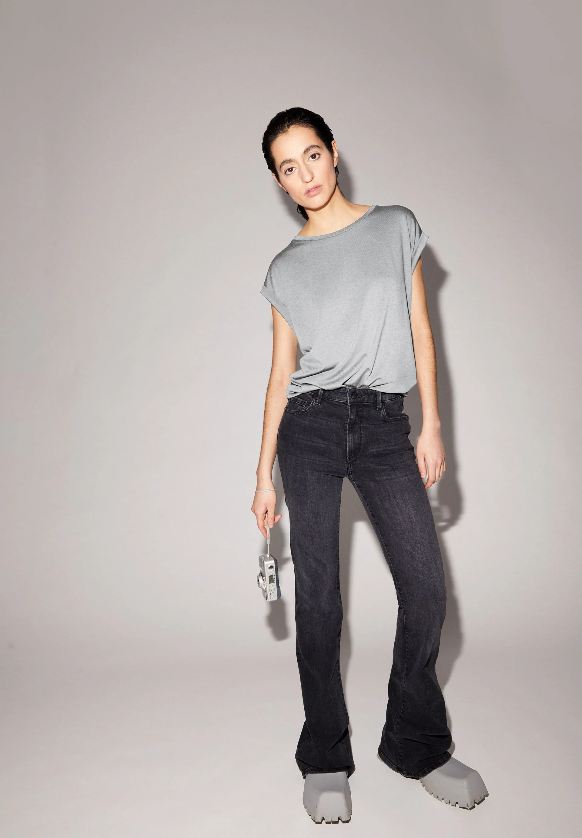 JILAANA T-SHIRT | mid grey melange - Image 4