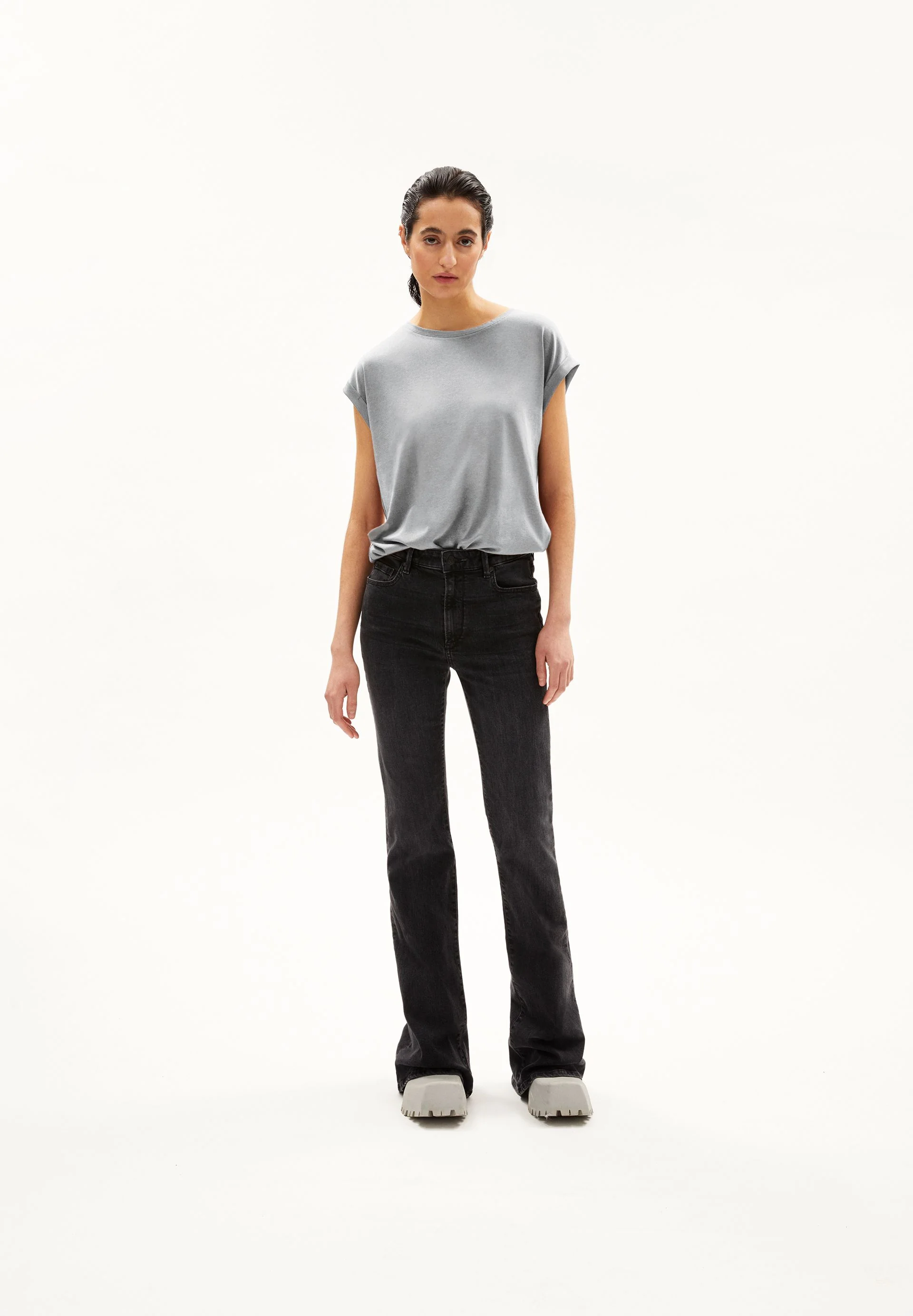 JILAANA T-SHIRT | mid grey melange - Image 5