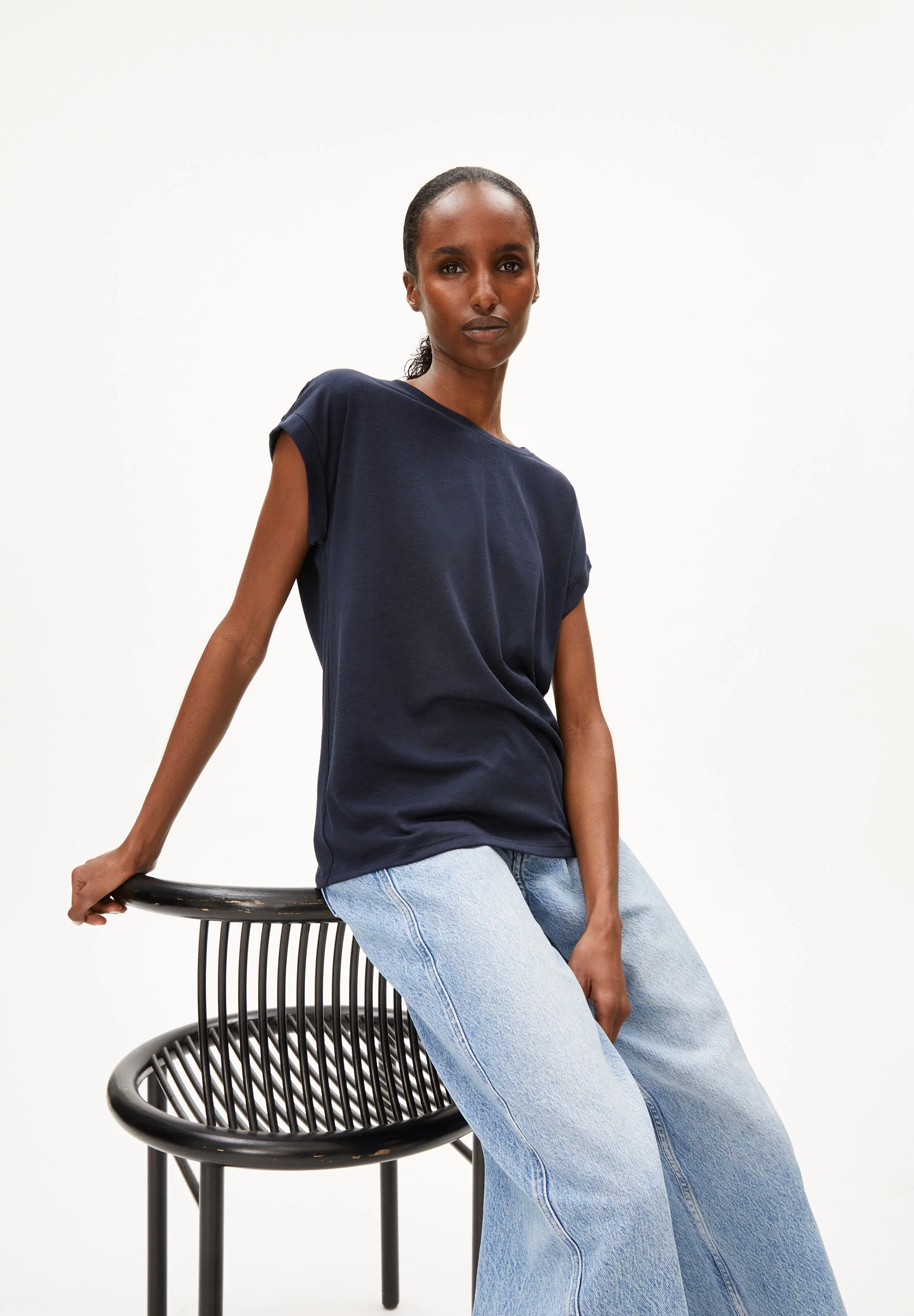 JILAANA T-SHIRT | night sky - Image 4