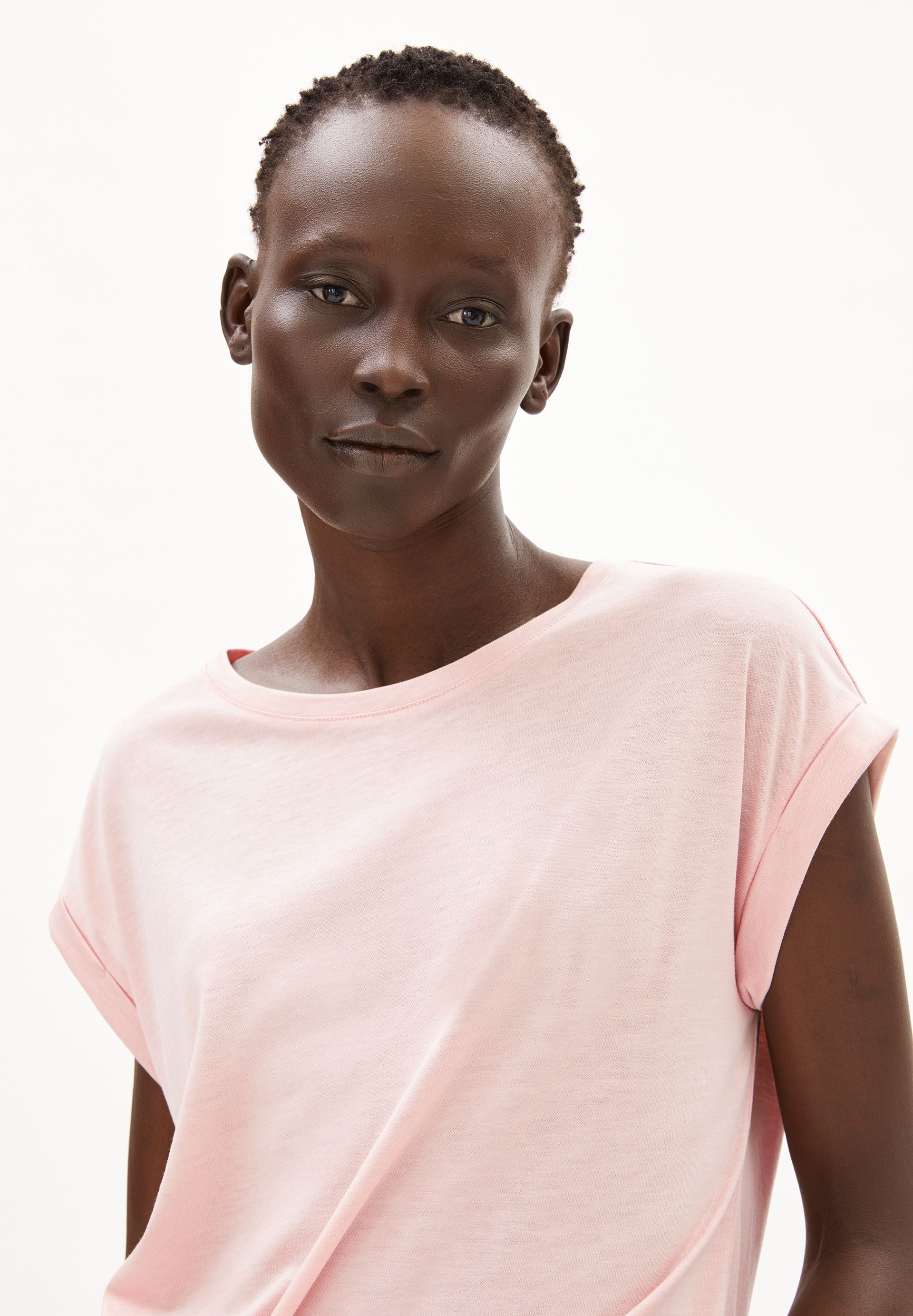 JILAANA T-SHIRT | rosalilly - Image 3