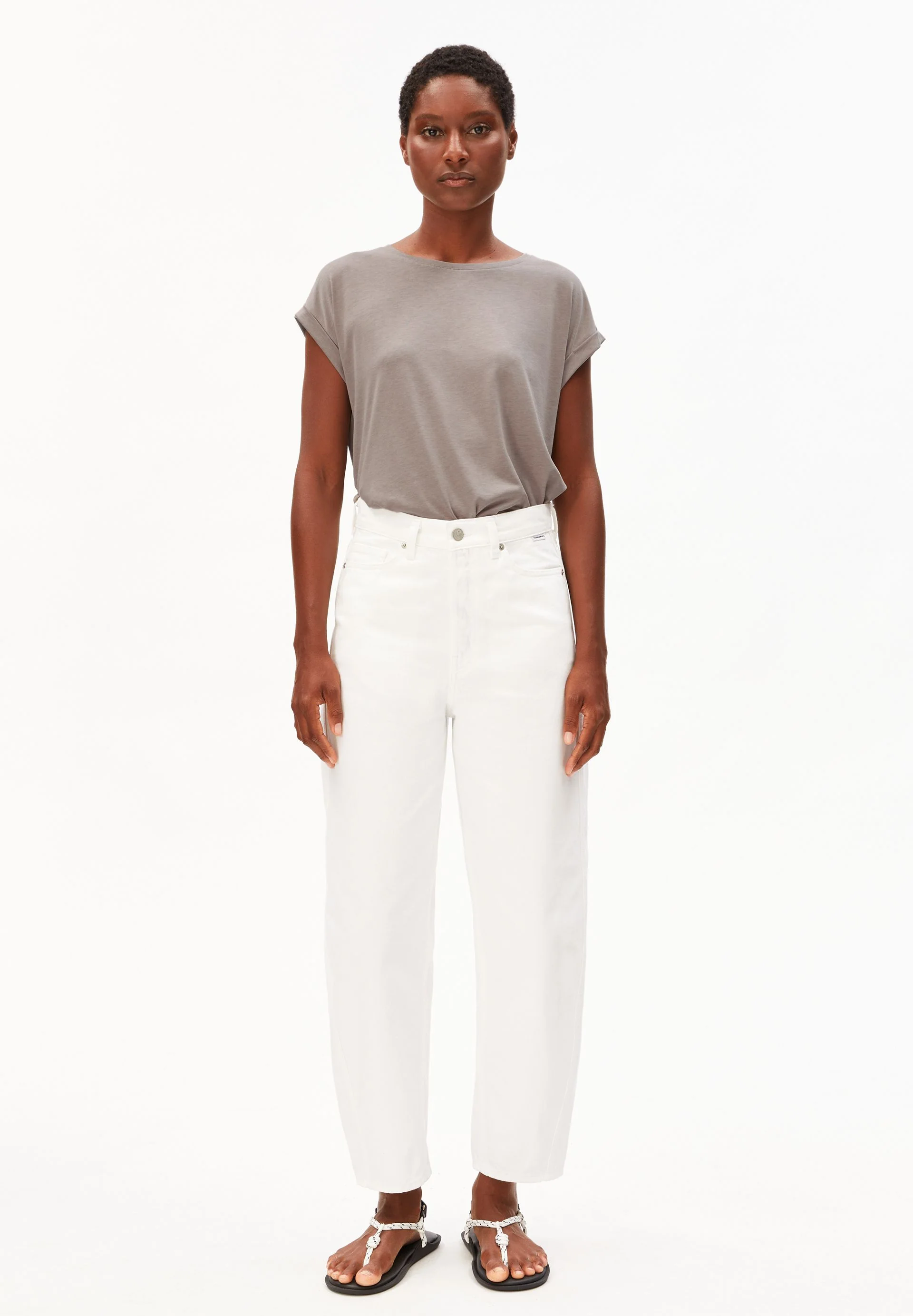 JILAANA T-SHIRT | seal grey - Image 5