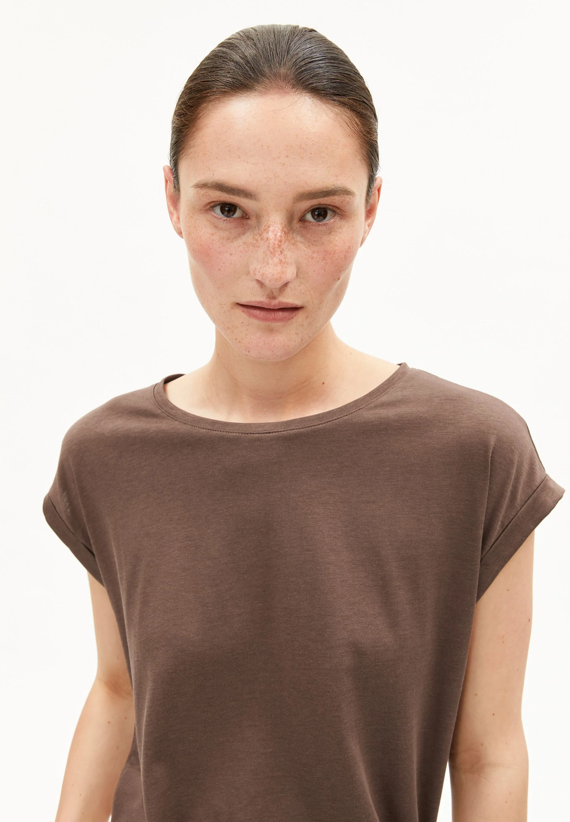 JILAANA T-SHIRT | toasty tan - Image 3